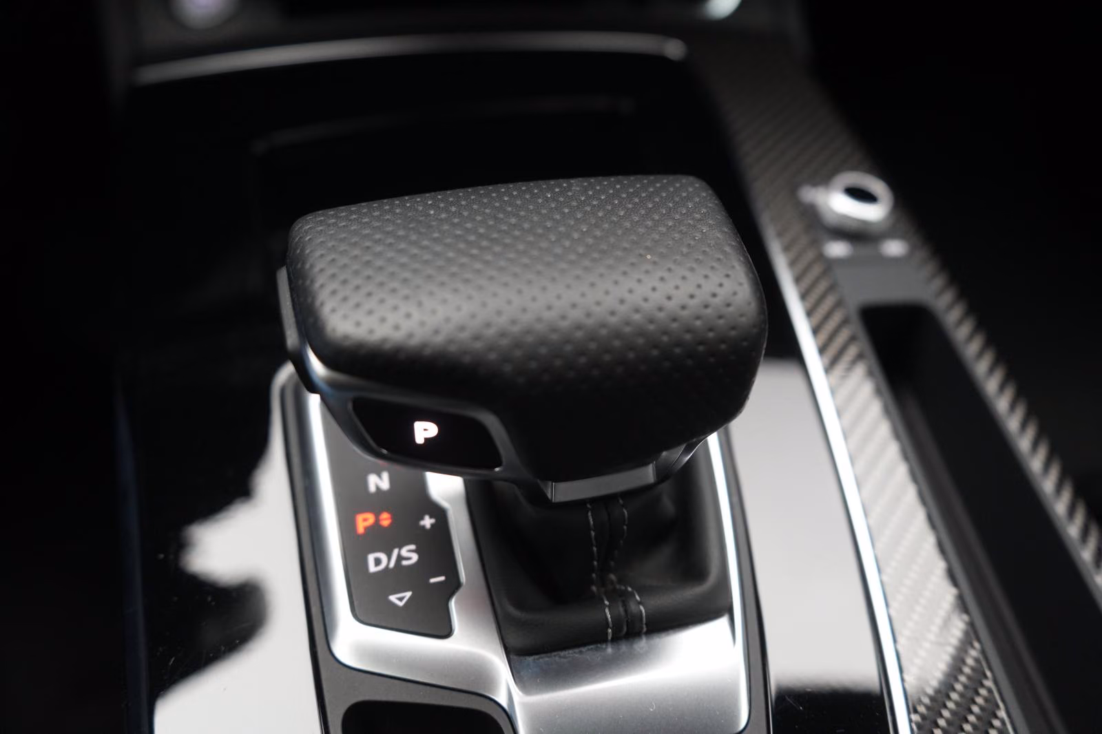 (B-715) Audi(Hybrid) Q5 55 TFSIe quattro S line HUD/Leder/Kamera/Memo - Image 14