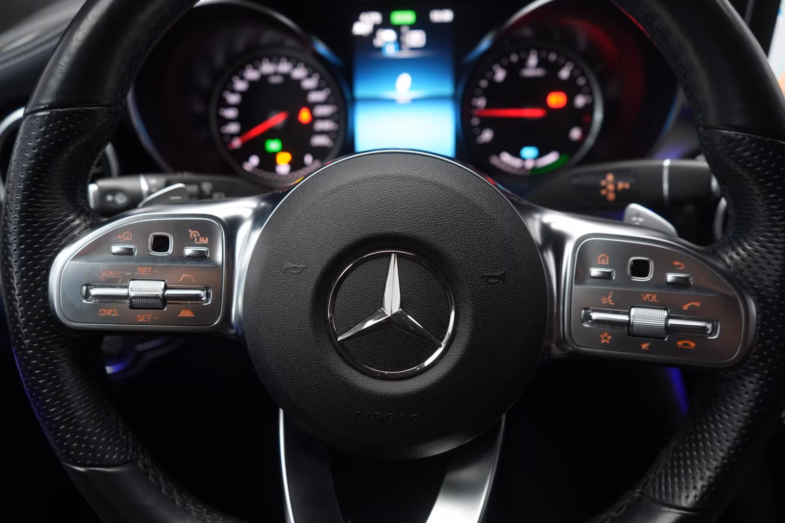 (B-315) Mercedes-Benz(Hybrid) GLC 300 de 4Matic 9G-Tronic AMG Leder/Distro - Image 19