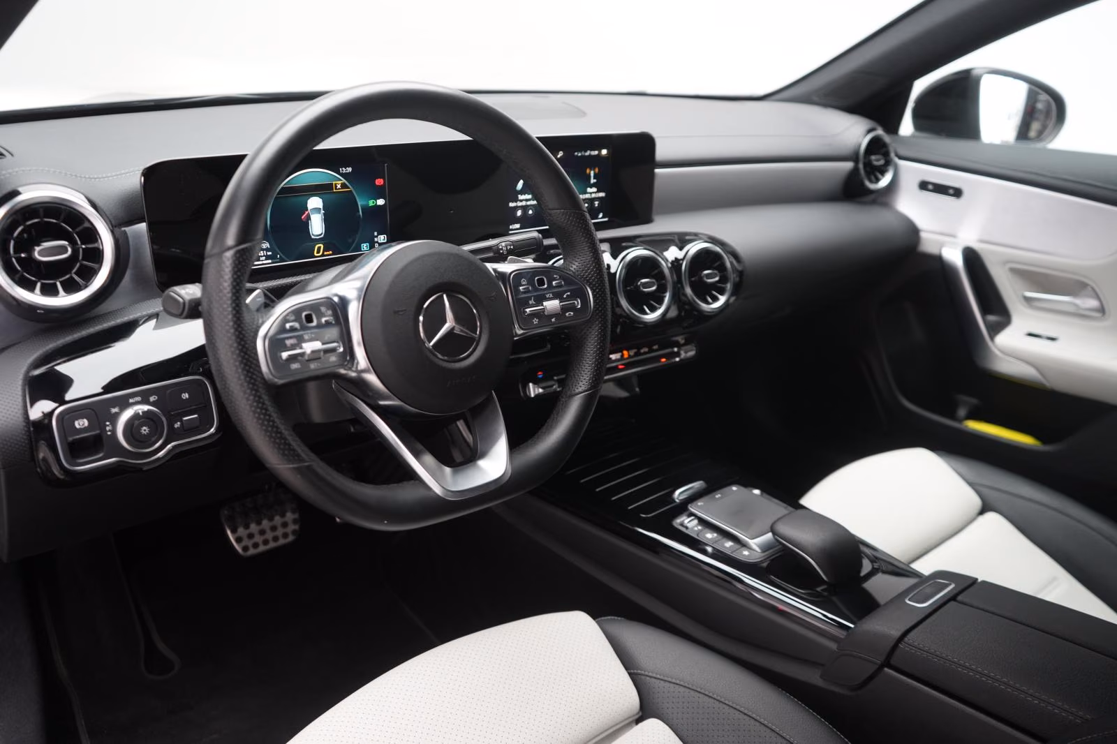 (B-184) Mercedes-Benz CLA 220 Shooting Brake d 8G-DCT AMG Leder/Dis - Image 8