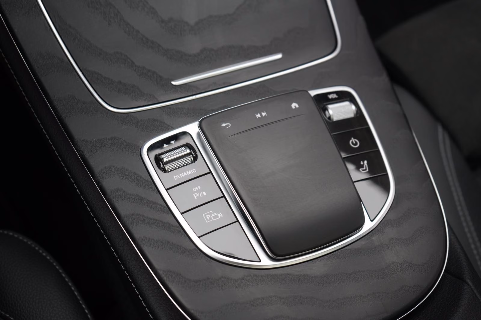 (B-240) Mercedes-Benz(Hybrid) E 300 de T 9G-TRONIC AMG Temp/Kamera/Pano/Burmes - Image 14