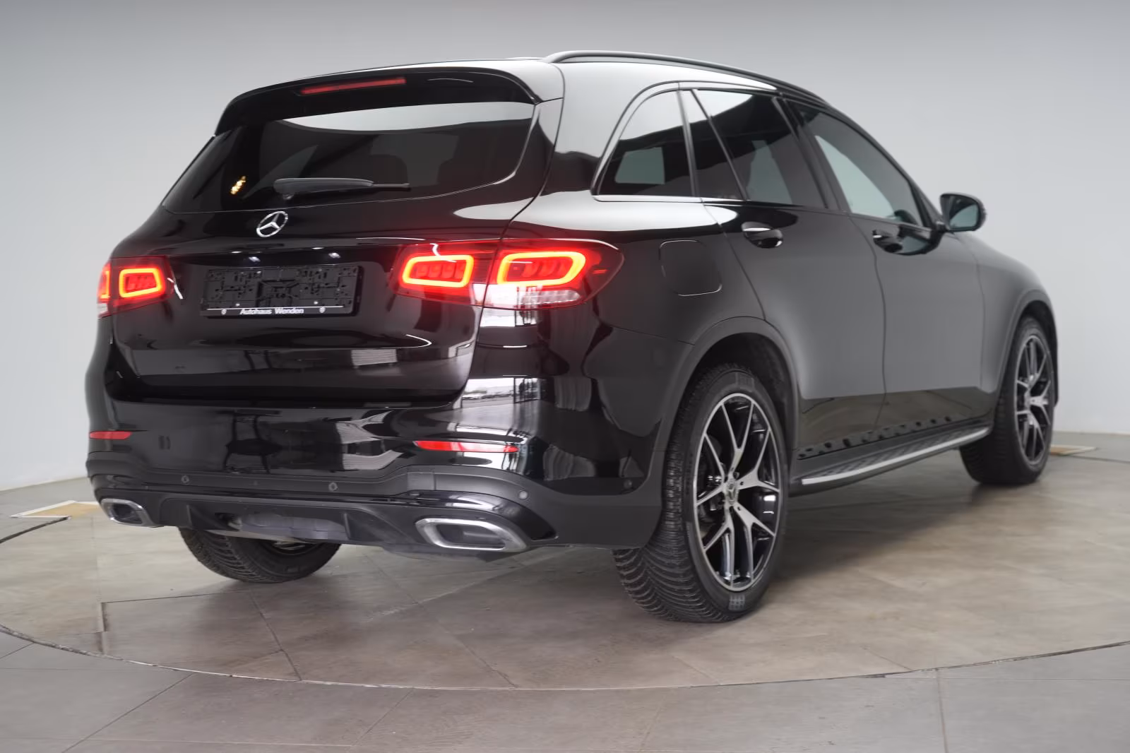 (B-232) Mercedes-Benz GLC 300 d 4Matic 9G-Tronic AMG Temp/Kamera/ - Image 5