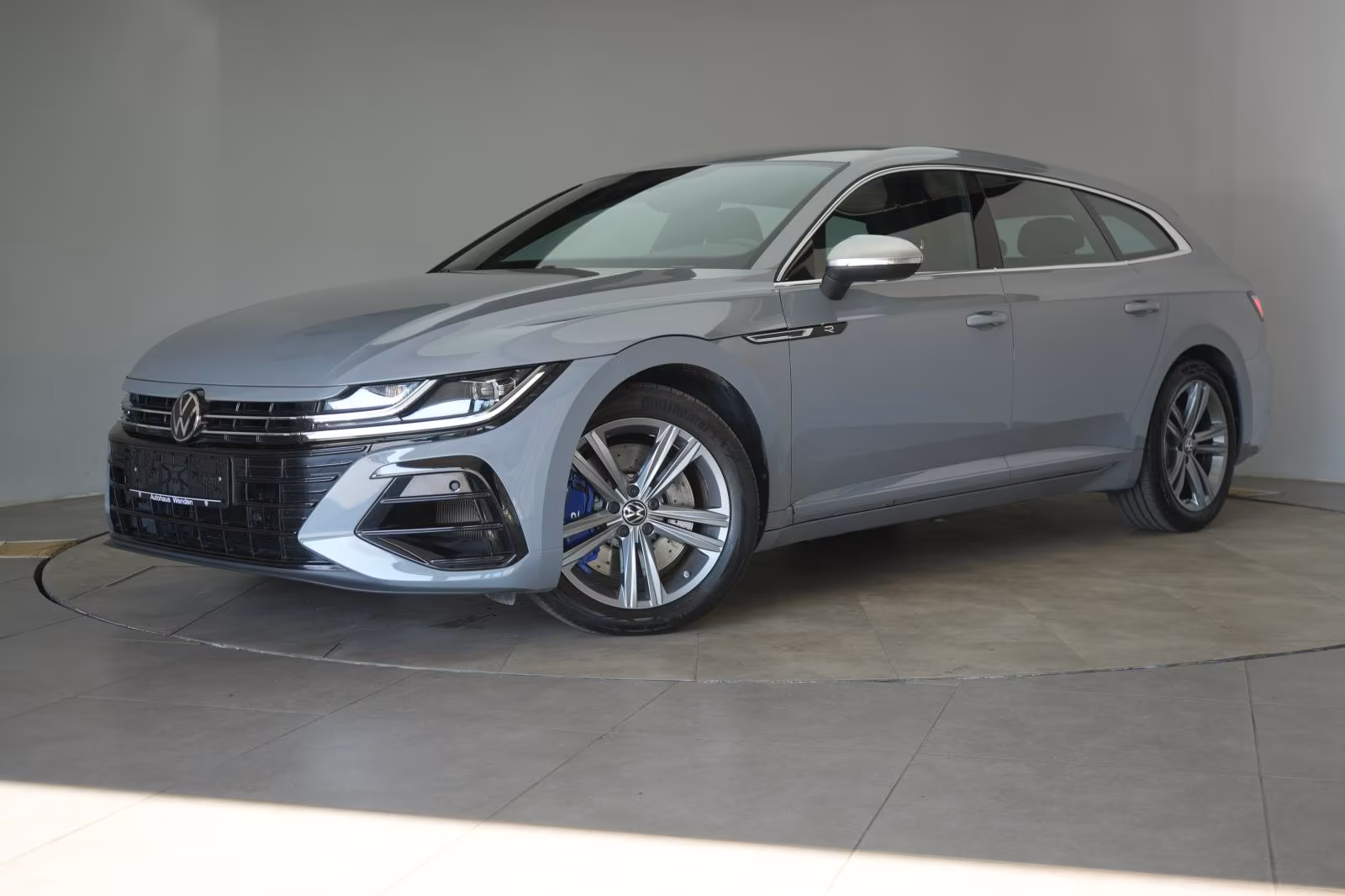 (B-556) Volkswagen Arteon Shooting Brake 2.0 TSI 4Motion DSG R ACC/ - Image 3