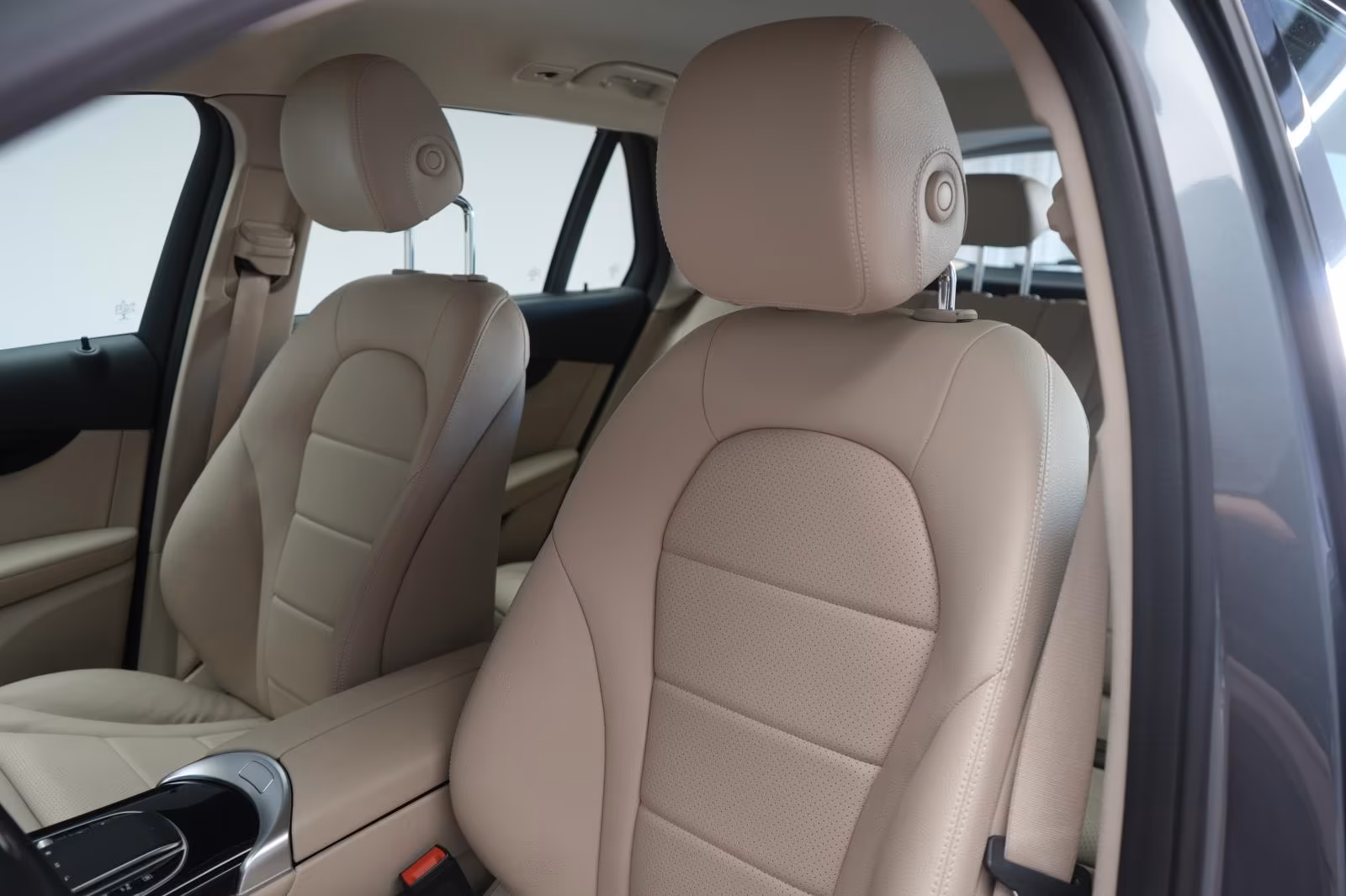 (B-265) Mercedes-Benz(Hybrid) GLC 300 de 4Matic 9G-Tronic Leder/Temp/Kamer - Image 8