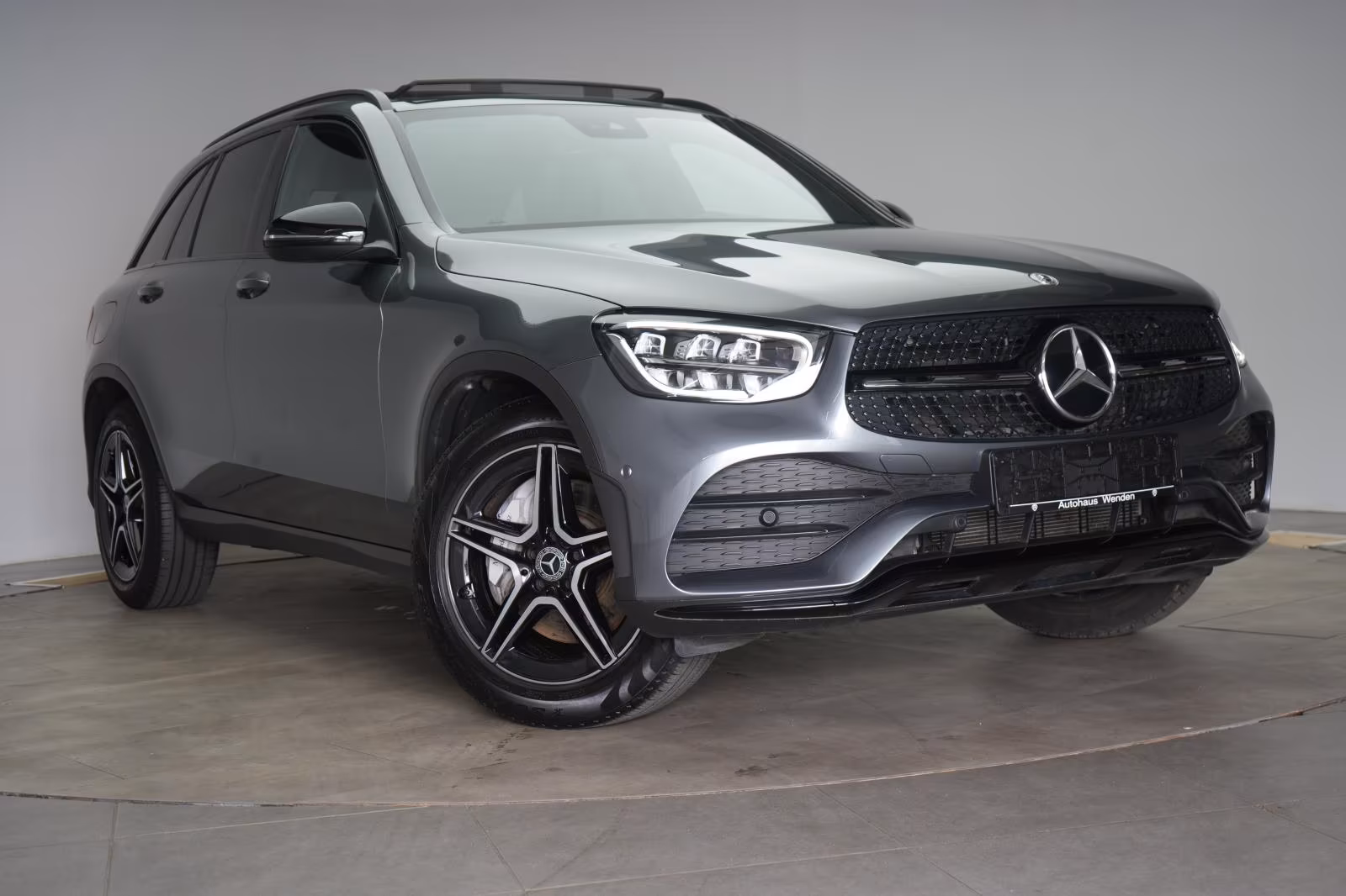 (B-284) Mercedes-Benz GLC 300 4Matic AMG Temp/Kamera/Virtual/Pano/AHK/ - Image 1