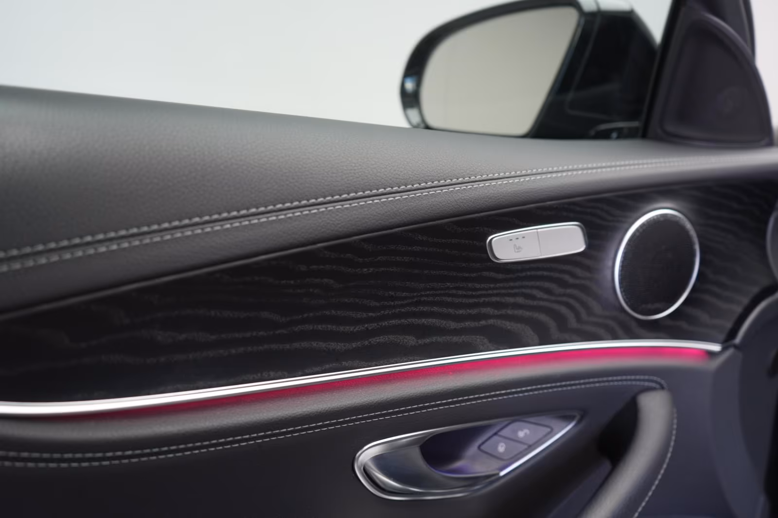 (B-607) Mercedes-Benz E 220 d T 9G-Tronic AMG CarPlay/Temp/Kamera/ - Image 17