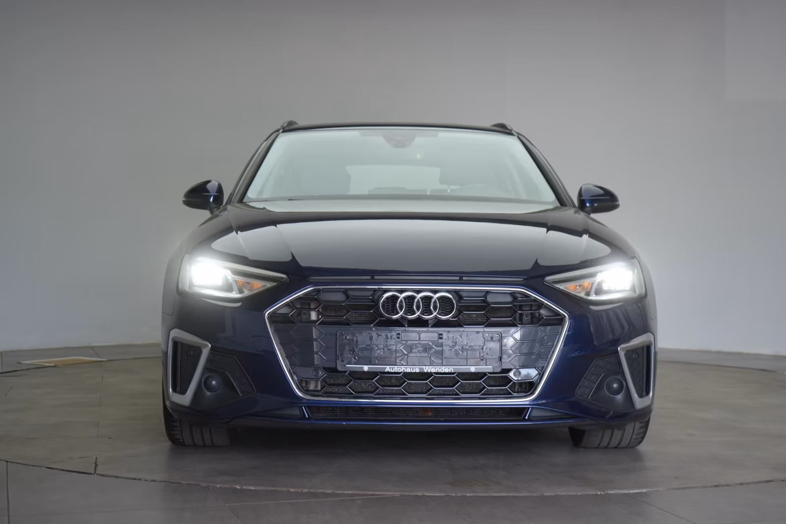 (B-080) Audi A4 40 TDI S tronic S line Navi/Temp/Virtual/ - Image 2