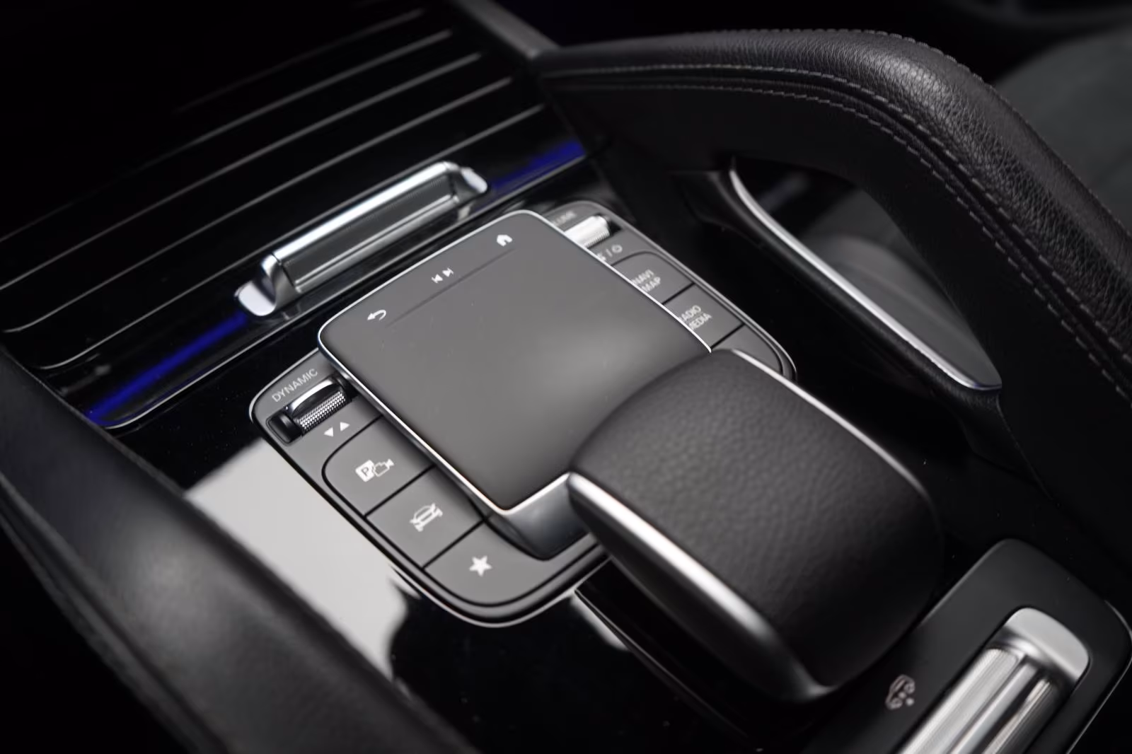 (B-501) Mercedes-Benz GLE 300 d 4Matic 9G-Tronic AMG Kamera/Burmeste - Image 12