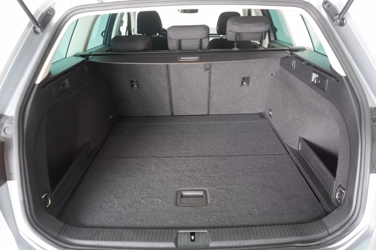 (B-036) Volkswagen Passat Variant 1.5 TSI Comfortline Navi/Temp/Shz - Image 18