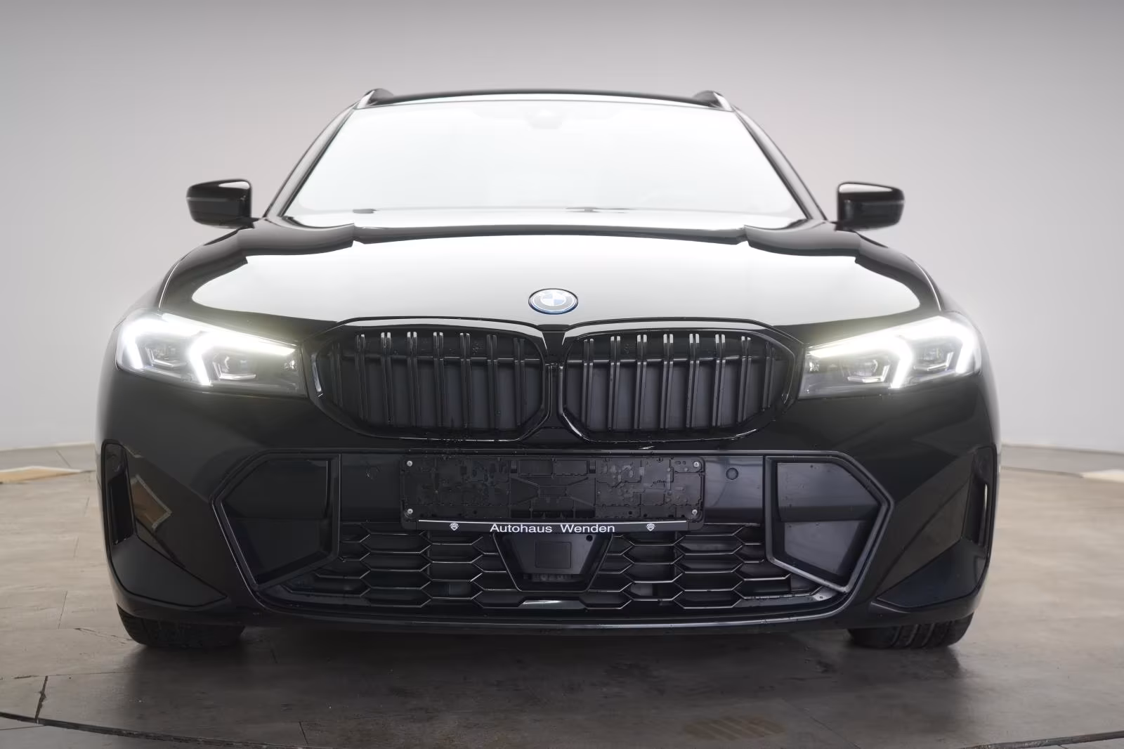 (B-472) BMW(Hybrid) 330 e Touring M Sport ACC/Kamera/HUD/Wide/Side - Image 2