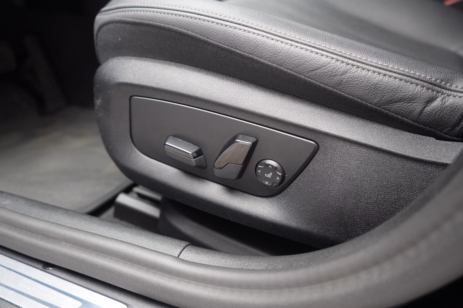 (B-322) BMW 520 d M Sport Leder/Temp/Virtual/CarPlay - Image 13