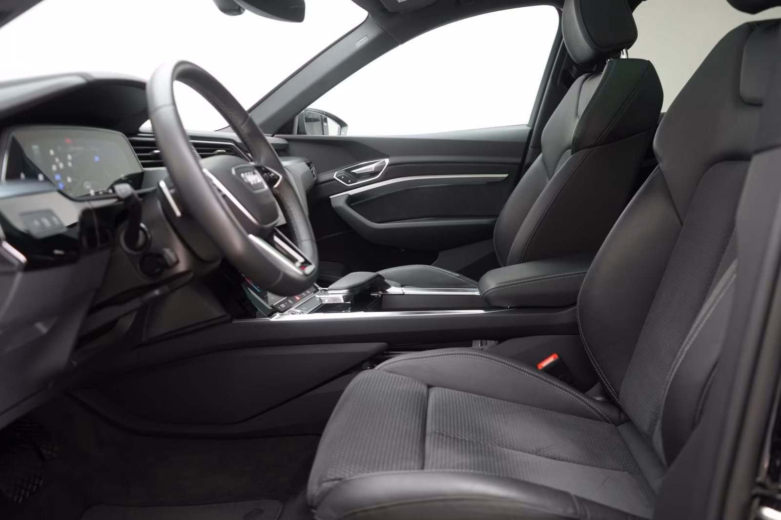 (B-373) Audi e-tron 55 quattro S line ACC/Kamera/Virtual/Pano - Image 6