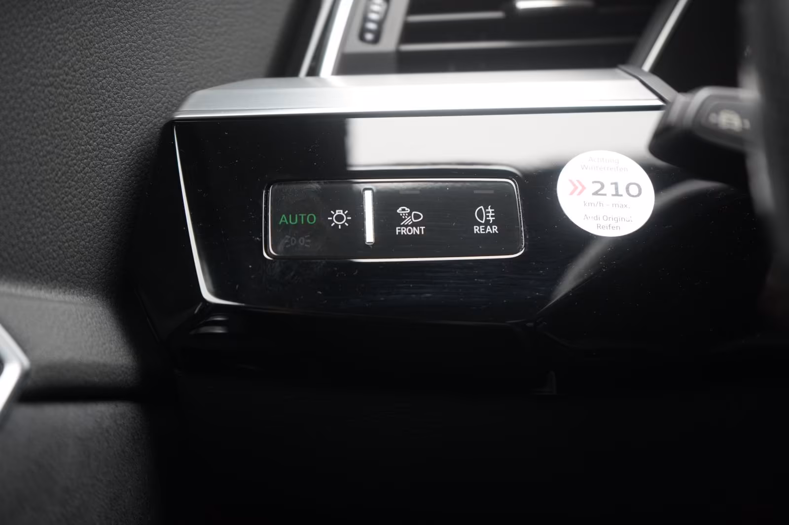 (B-581) Audi e-tron Sportback 55 quattro S line Matrix/Kamera - Image 12