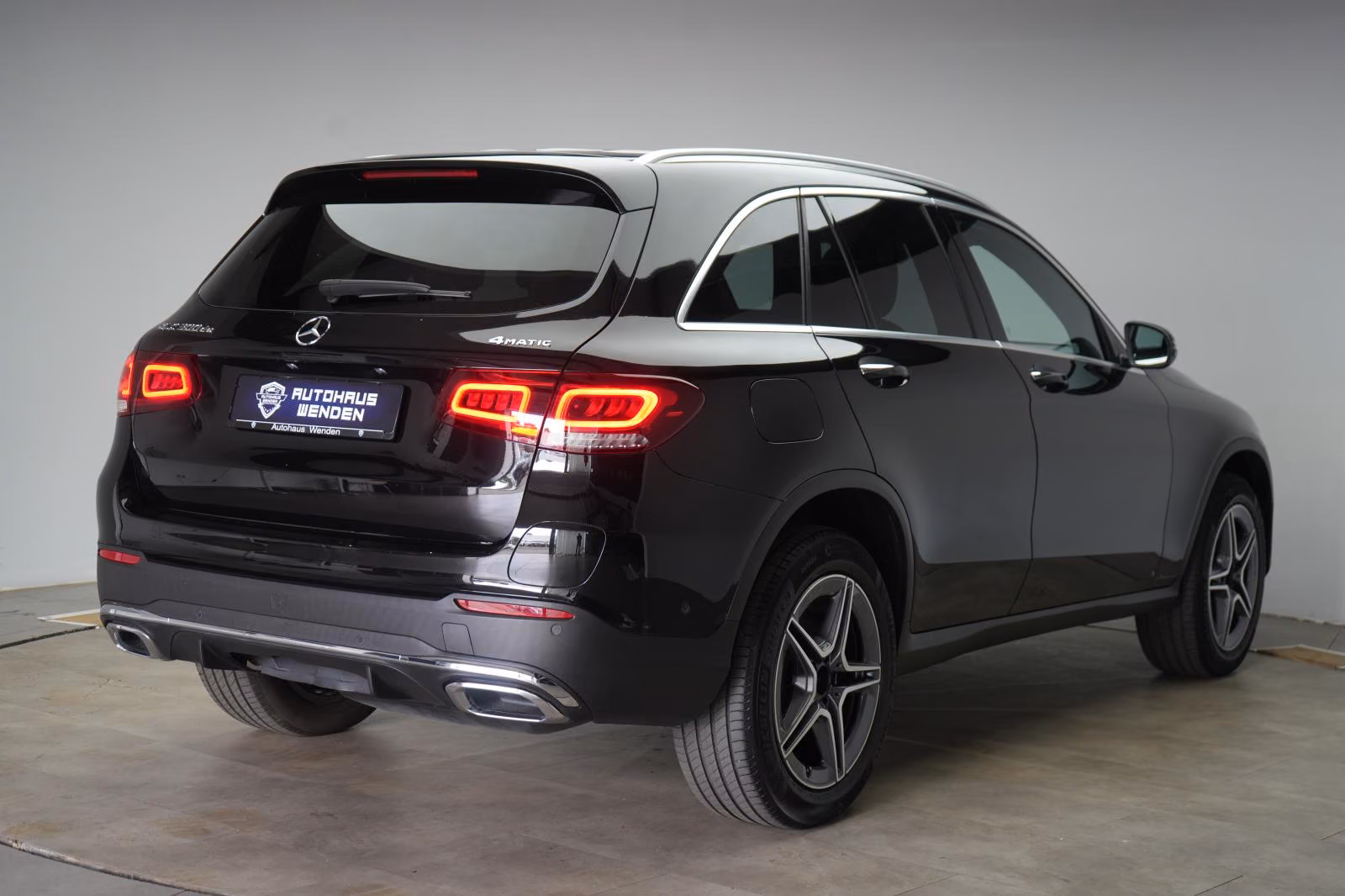 (B-208) Mercedes-Benz GLC 300 de 4Matic AMG Distronic/Kamera/Virtua - Image 5