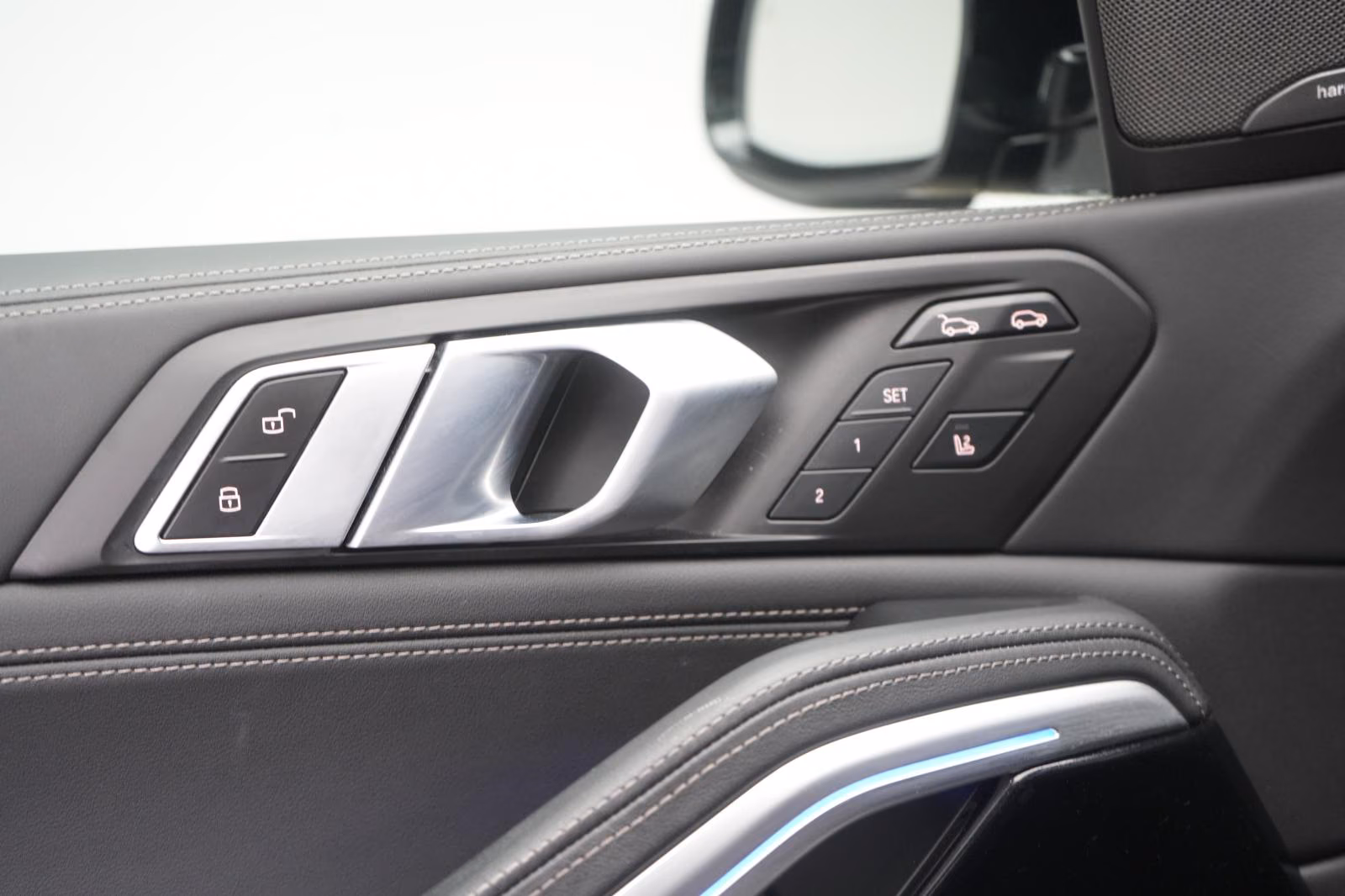 (B-058) BMW X6 M60 i xDrive Leder/HUD/Carbon/H&K/Kamera/AHK/ - Image 12