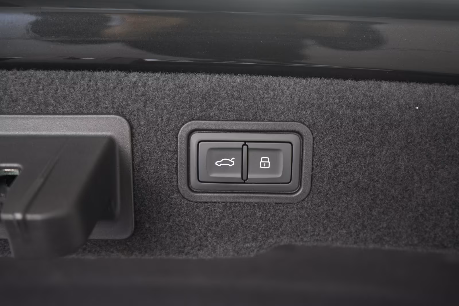 (B-307) Audi A8 60 TFSI e quattro tiptronic Leder/ACC/Kamera/ - Image 28