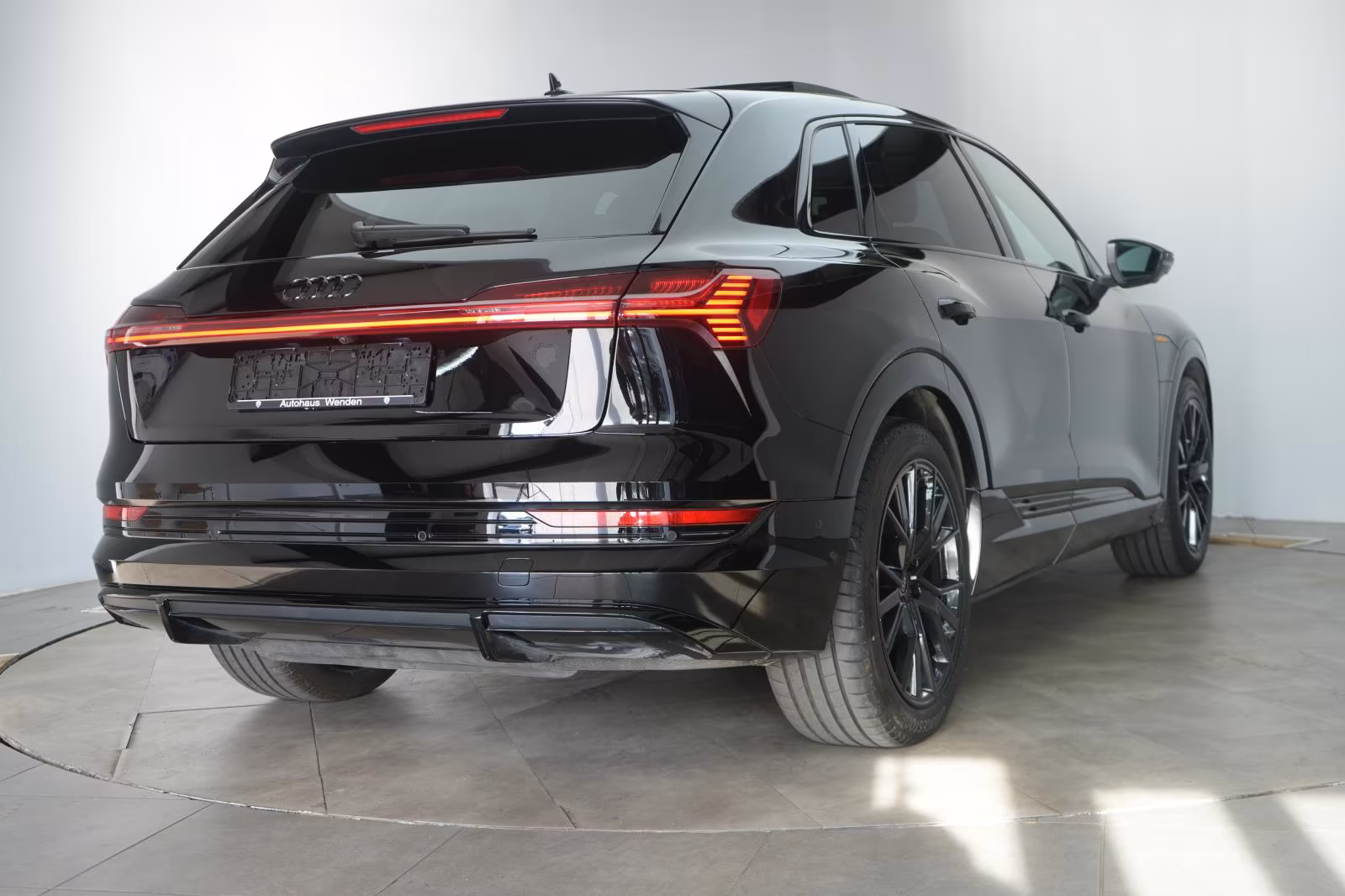 (B-373) Audi e-tron 55 quattro S line ACC/Kamera/Virtual/Pano - Image 5
