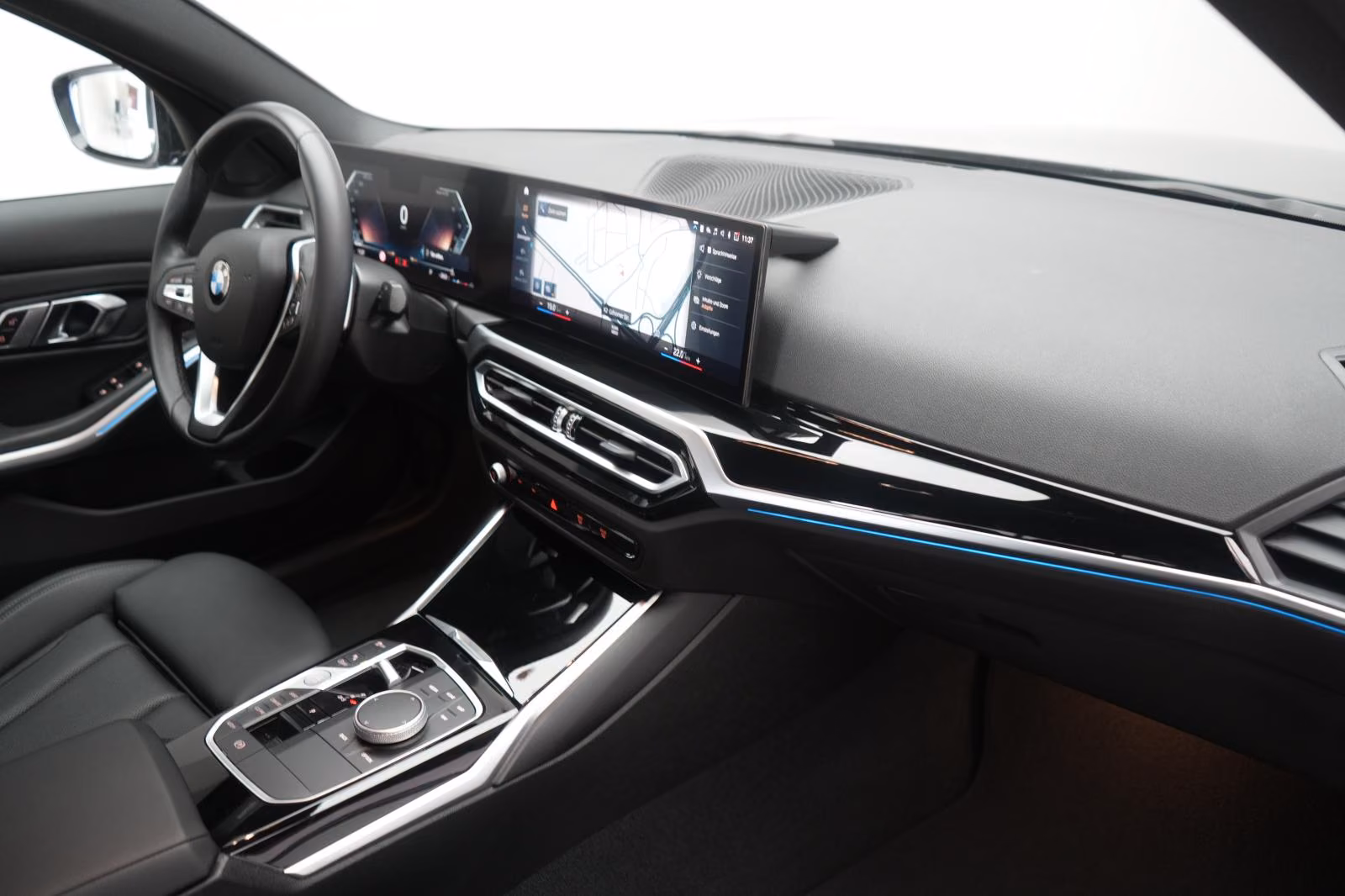 (B-425) BMW 320 i Leder/Temp/Hifi/Wide/CarPlay/Lane - Image 10
