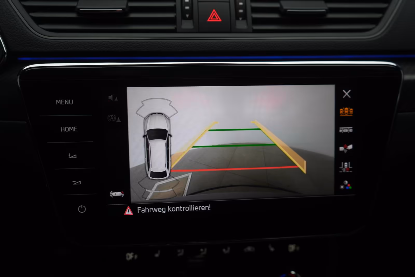 (B-311) Skoda Superb 2.0 TDI Sportline ACC/Kamera/Virtual/AHK/ - Image 16