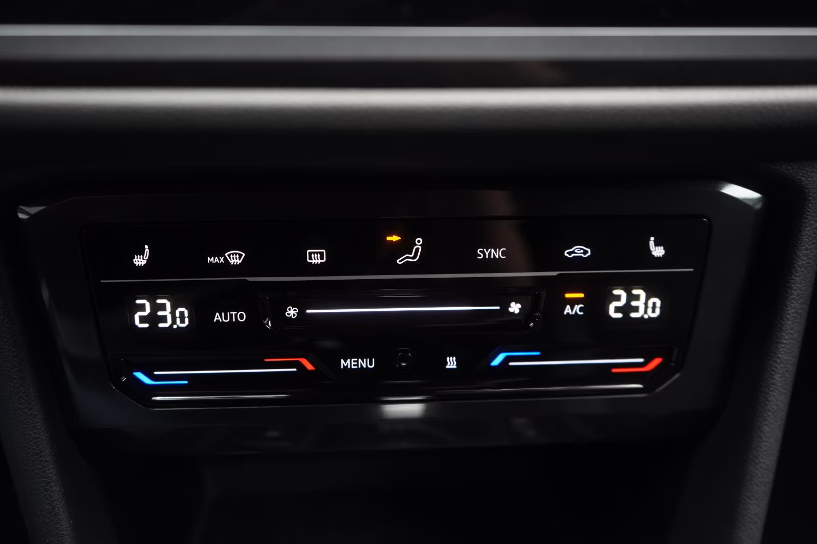 (B-537) Volkswagen Tiguan Allspace 2.0 TSI 4Motion DSG R-Line ACC/K - Image 14