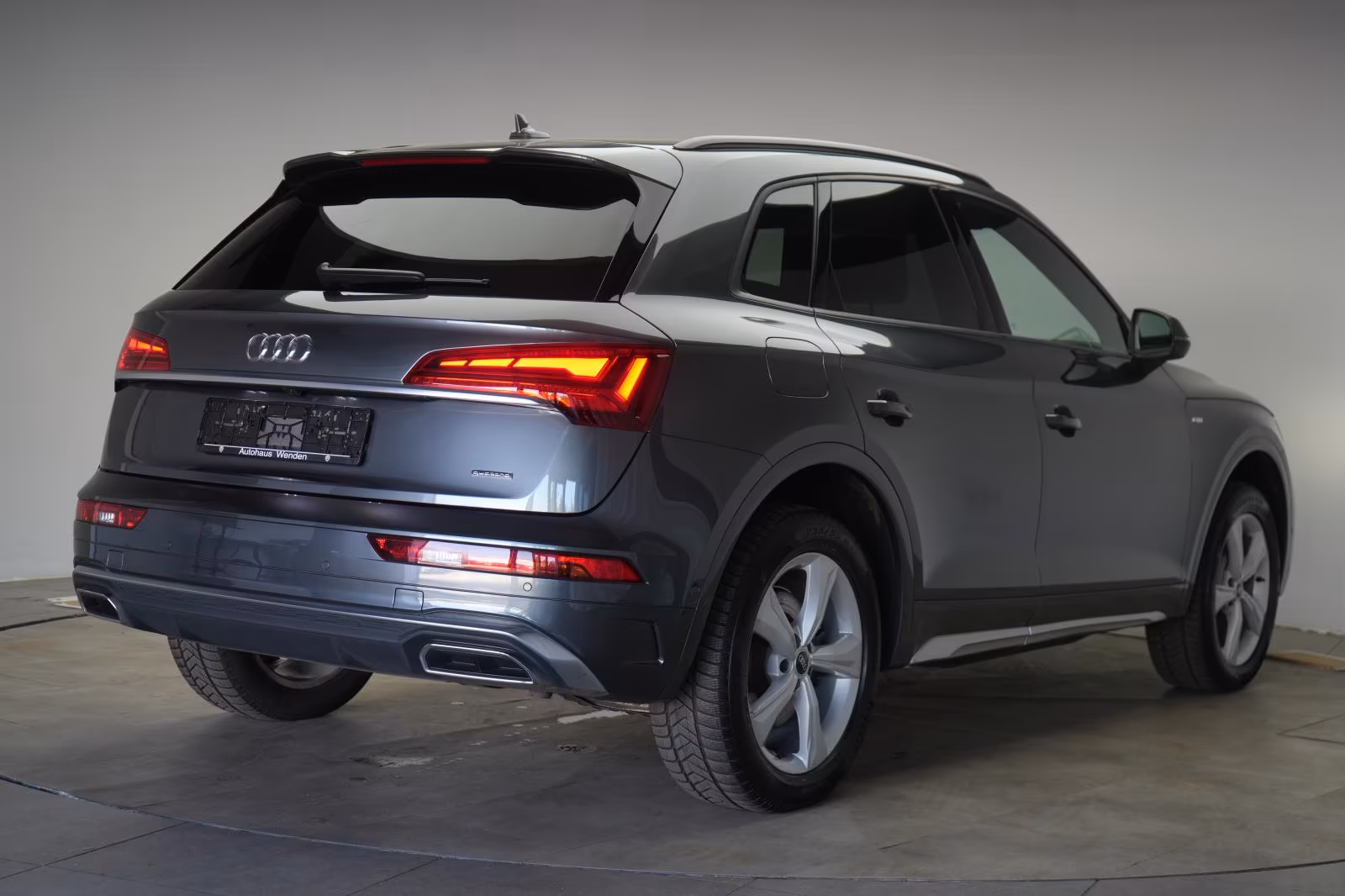 (B-287) Audi Q5 50 TFSIe quattro S tronic S line ACC/K - Image 5