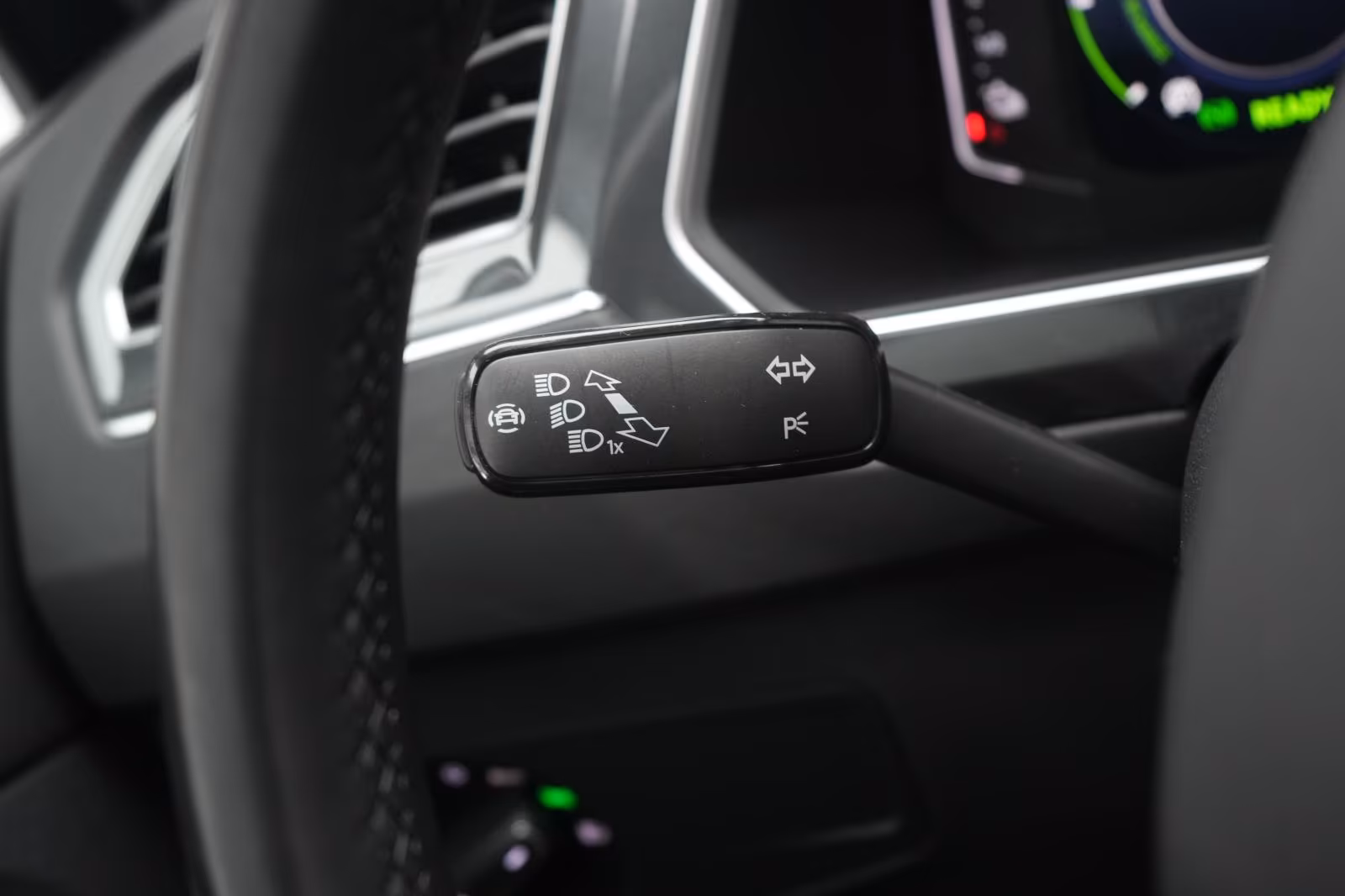 (B-593)Volkswagen(Hybrid) Tiguan 1.4 eHybrid DSG R-Line Leder/ACC/Pano/360 - Image 17