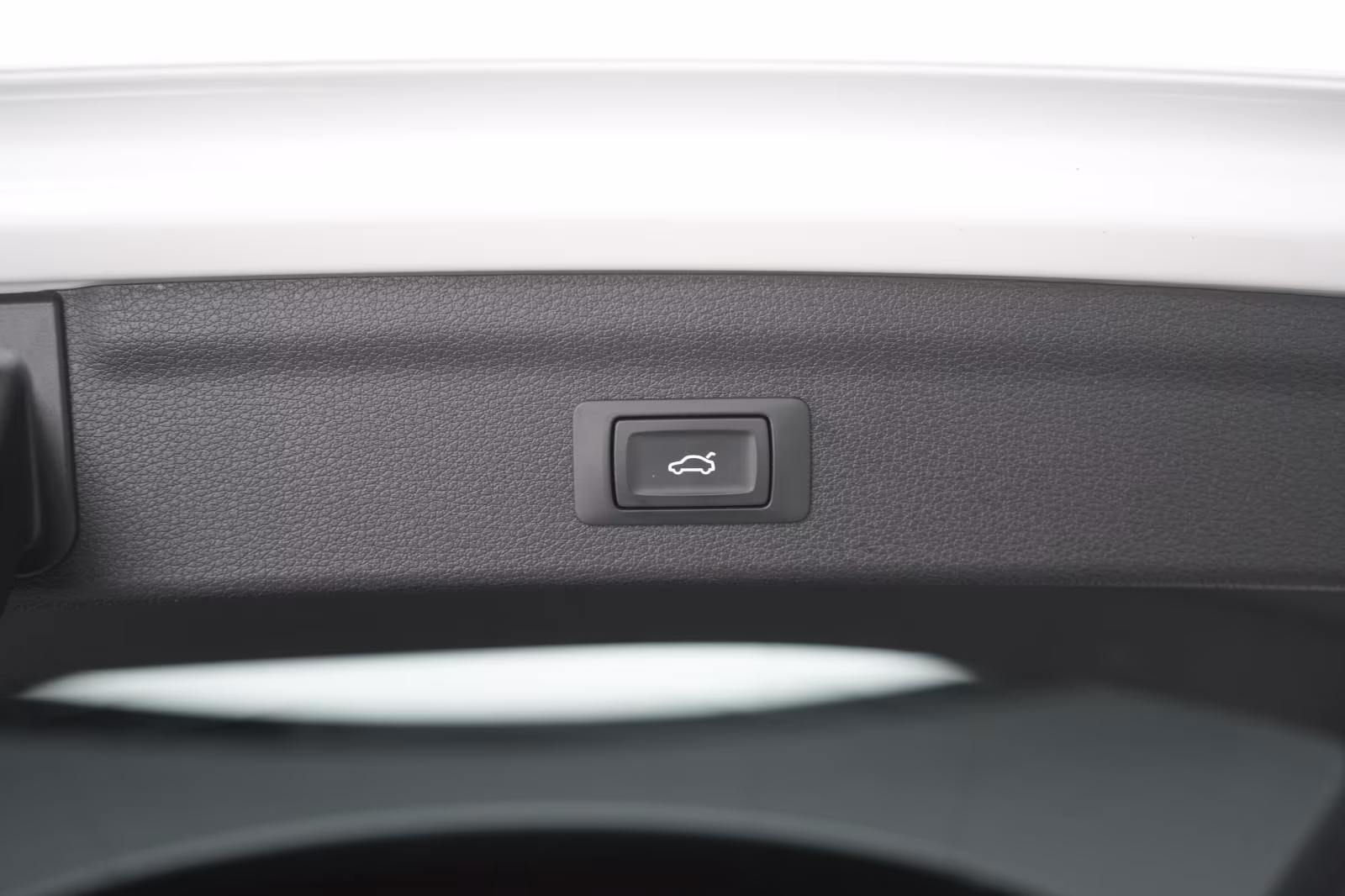 (B-254) Audi Q3 35 TFSI S tronic advanced CarPlay/Temp/Virtua - Image 20