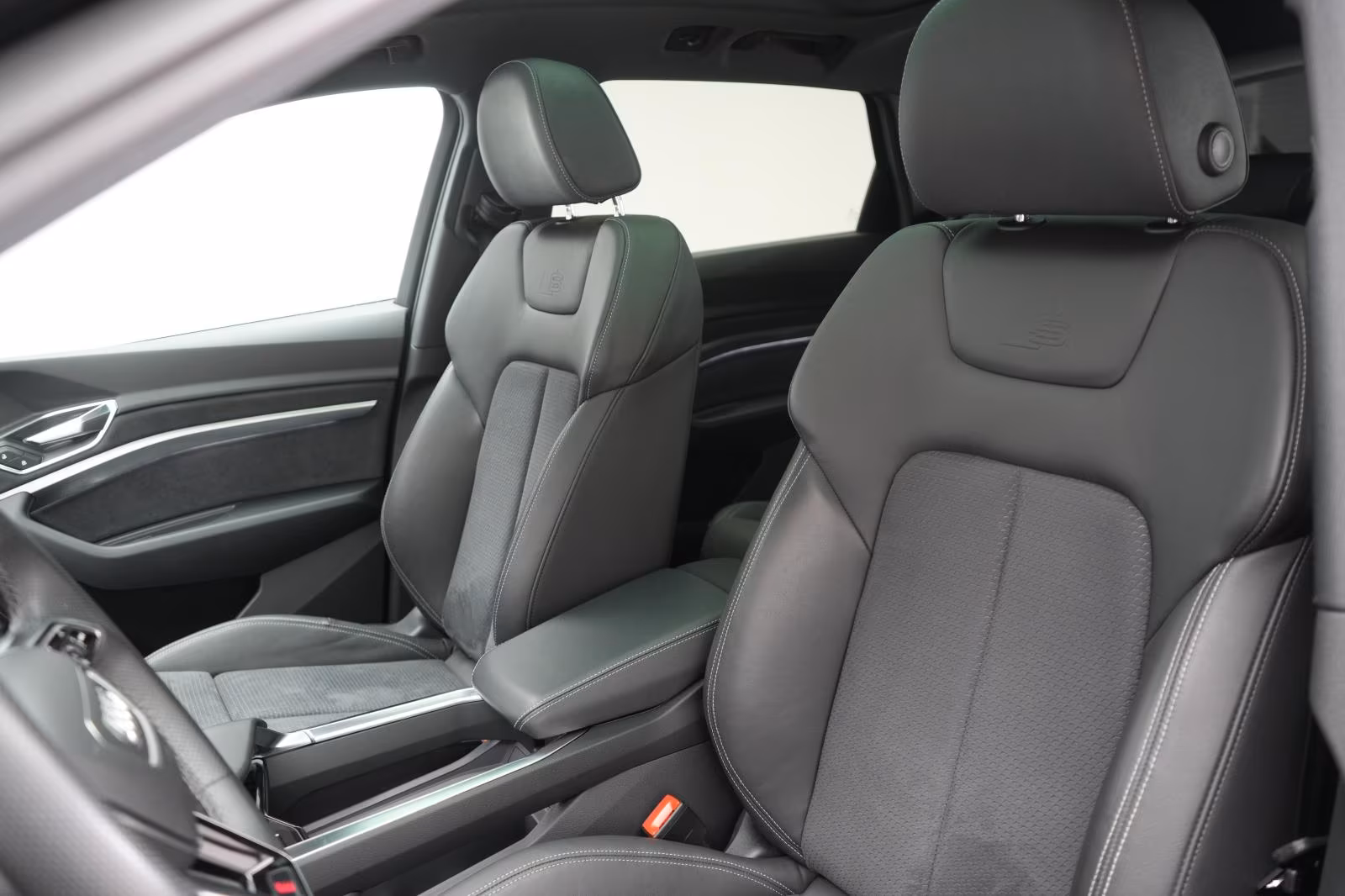 (B-373) Audi e-tron 55 quattro S line ACC/Kamera/Virtual/Pano - Image 7