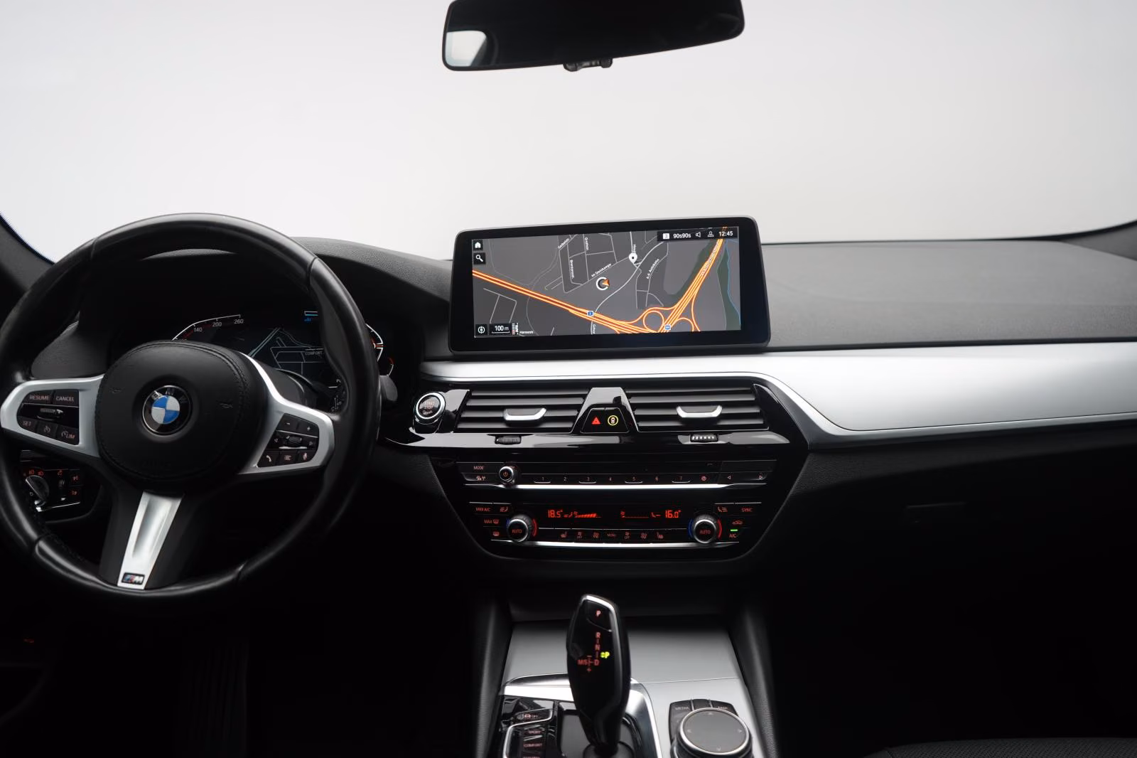 (B-322) BMW 520 d M Sport Leder/Temp/Virtual/CarPlay - Image 22