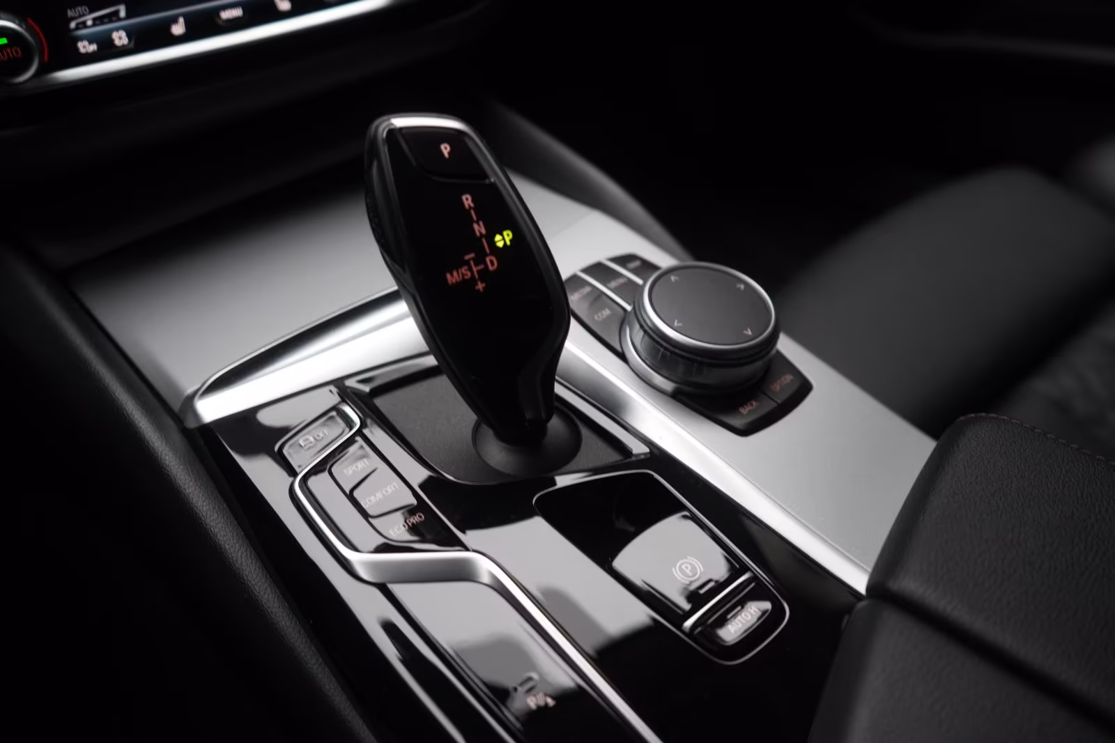 (B-585) BMW 520 d Touring M Sport Leder/ACC/Kamera/Virtual/H - Image 14