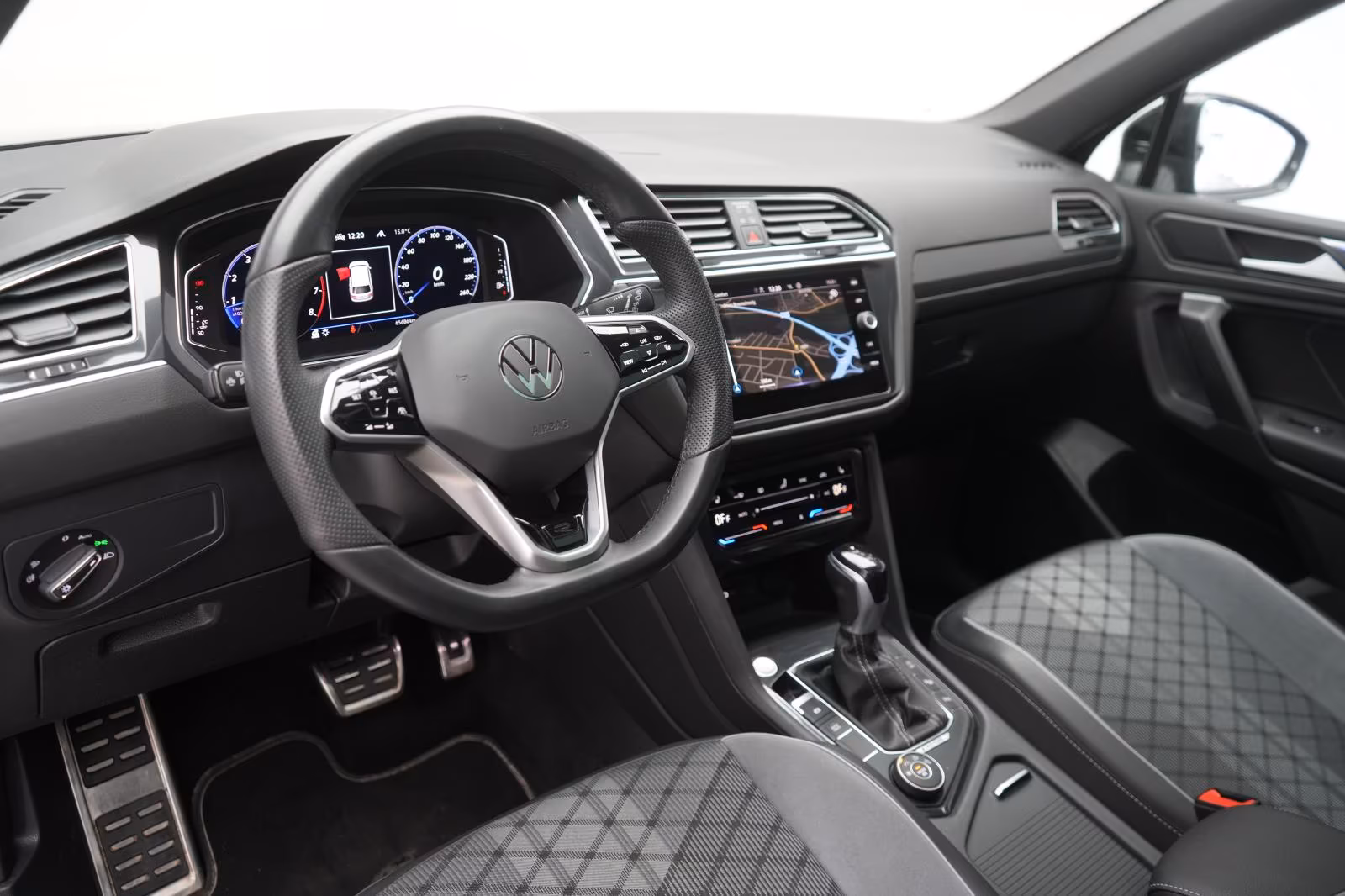 (B-617) Volkswagen(7 ghế) Tiguan Allspace 2.0 TSI 4Motion DSG R-Line - Image 8