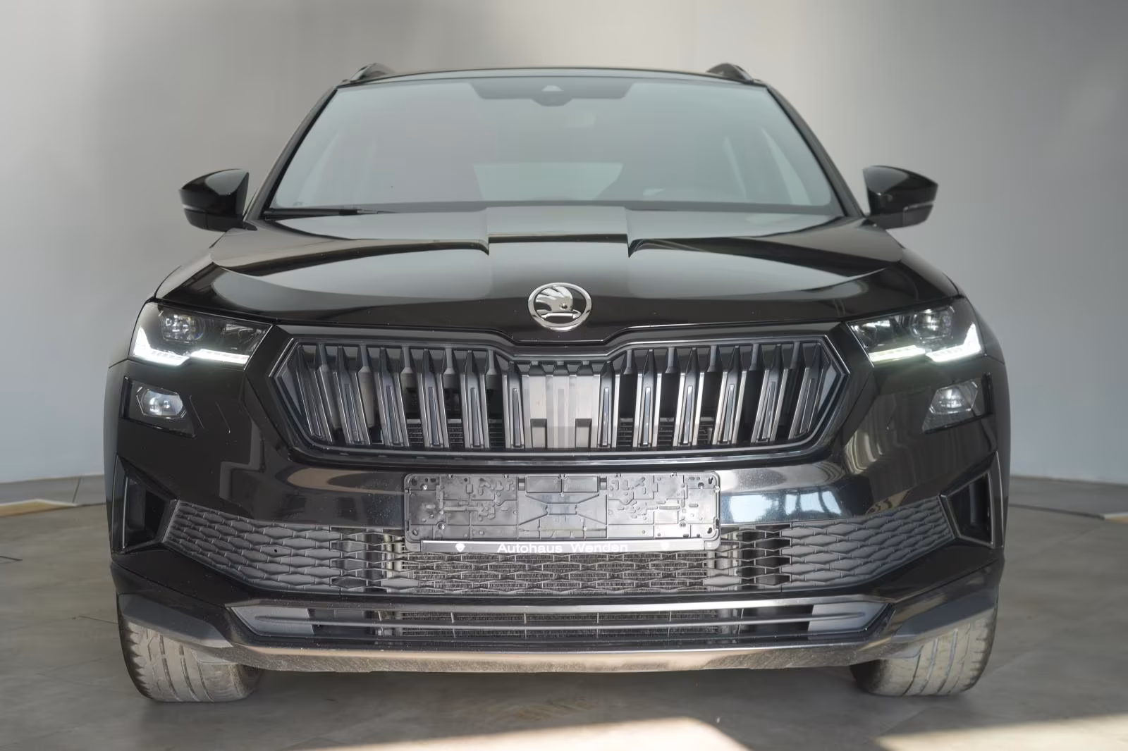 (B-757) Skoda Karoq 2.0 TDI 4x4 DSG Sportline AHK/Matrix/Virtu - Image 2