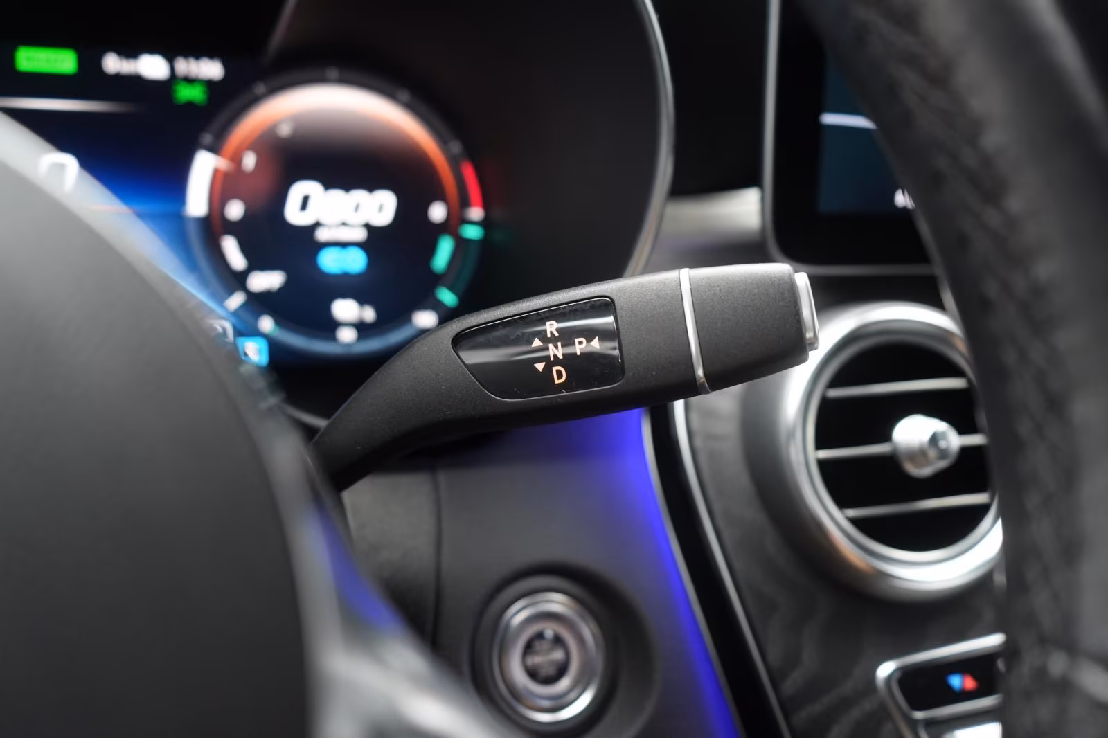 (B-304) Mercedes-Benz(Hybrid) GLC 300 de 4Matic 9G-Tronic AMG Temp/Kamer - Image 16