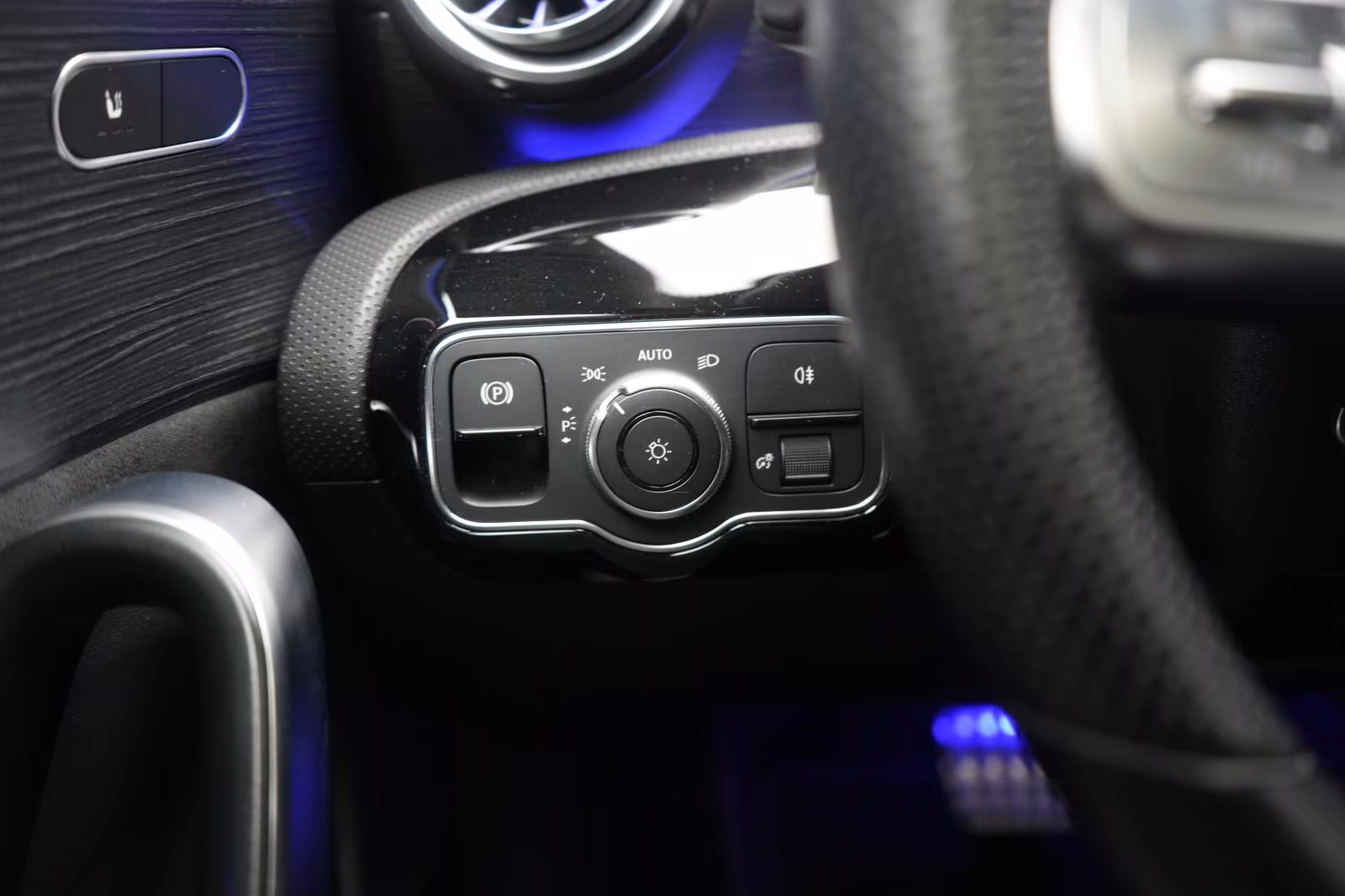 (B-710) Mercedes-Benz CLA 220 Shooting Brake d 8G-DCT AMG Distronic/K - Image 16