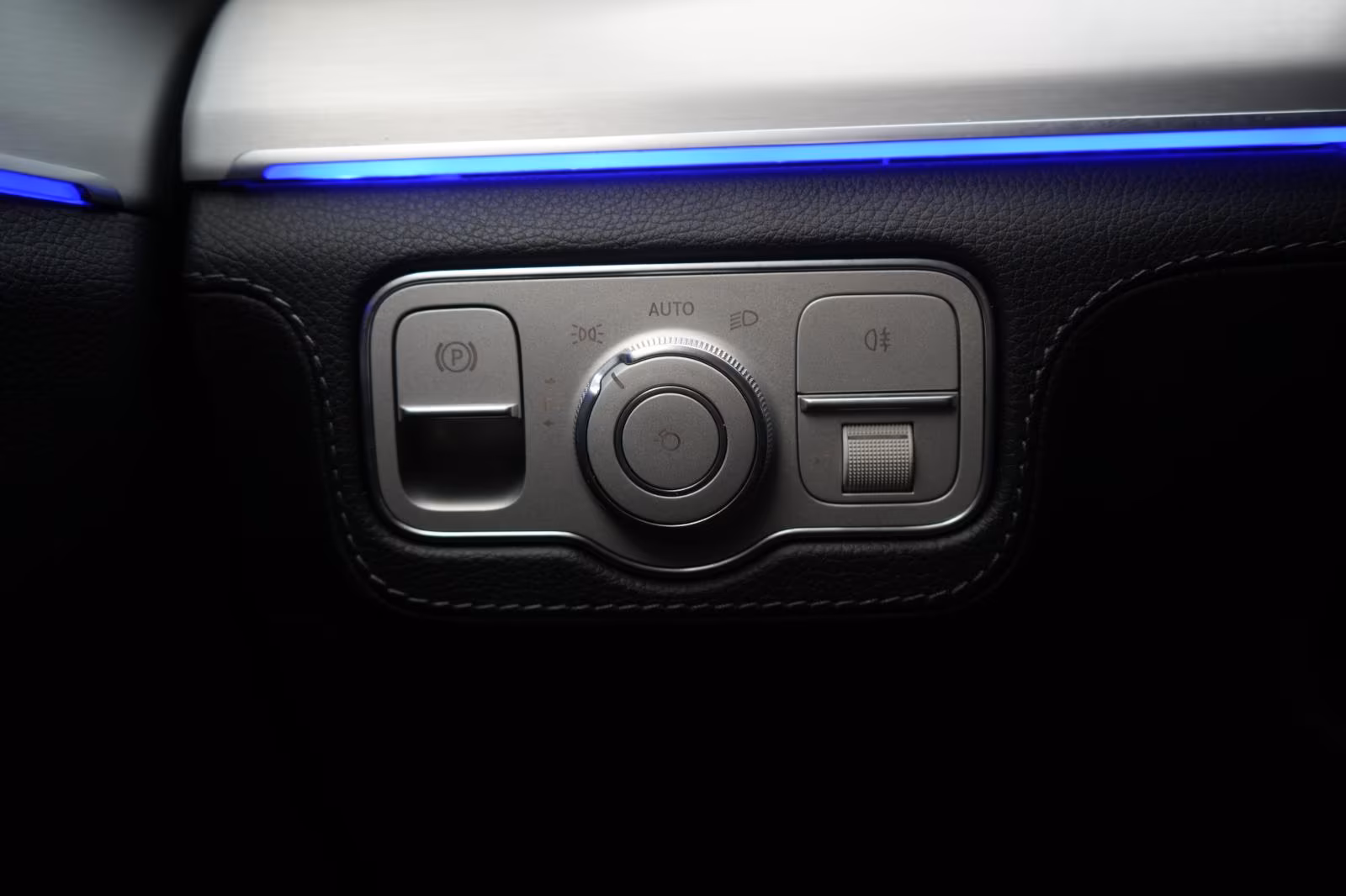 (B-732) Mercedes-Benz GLE 300 d 4Matic 9G-Tronic - Image 15