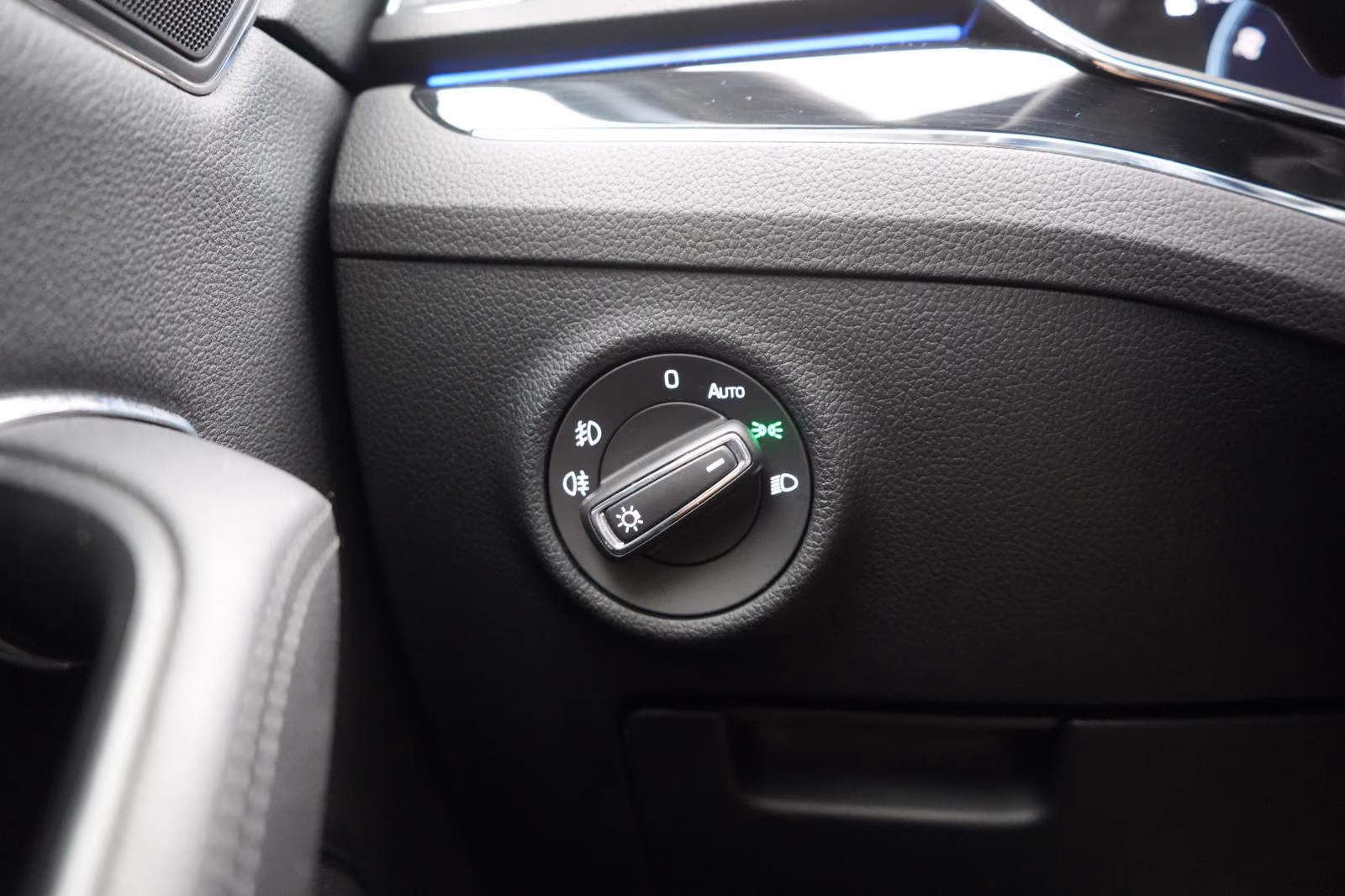 (B-190) Skoda Superb 2.0 TDI DSG L&K Leder/ACC/Pano/Canton/Vir - Image 22