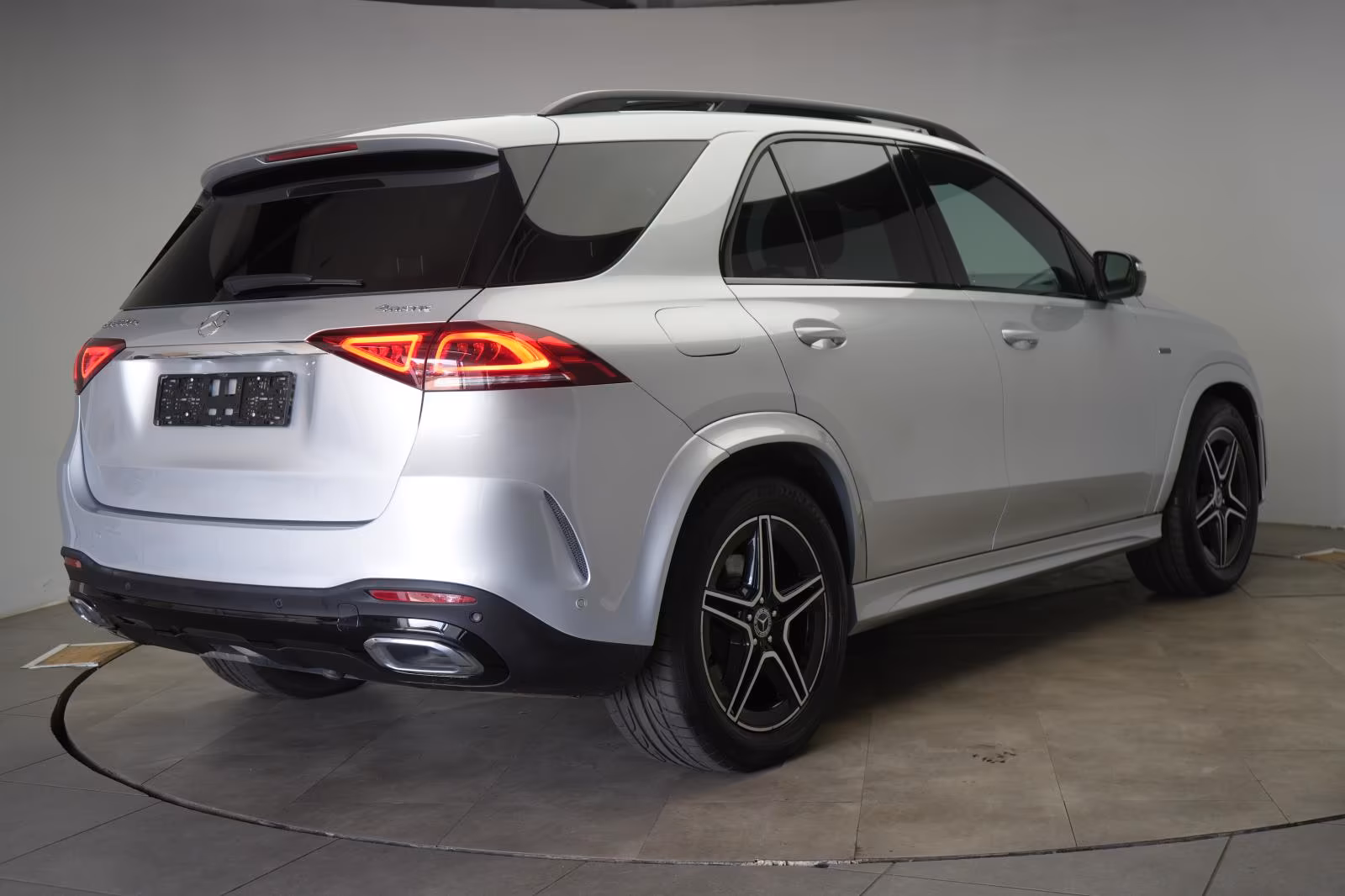 (B-328) Mercedes-Benz(Hybrid) GLE 350 de 4Matic AMG Leder/Temp/Burmester - Image 5
