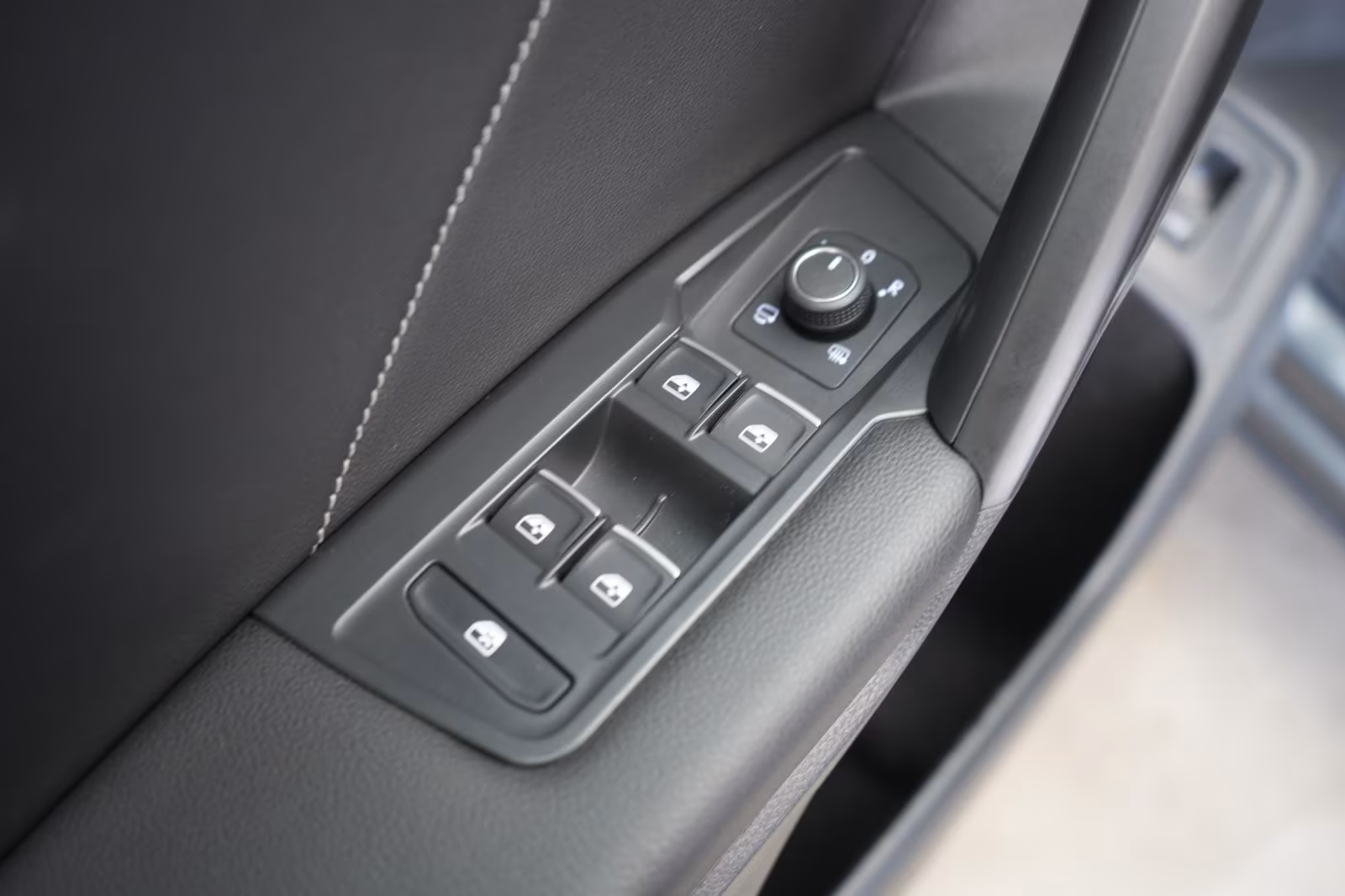 (B-045) Volkswagen Tiguan Allspace 2.0 TDI 4Motion DSG R-Line ACC/K - Image 16