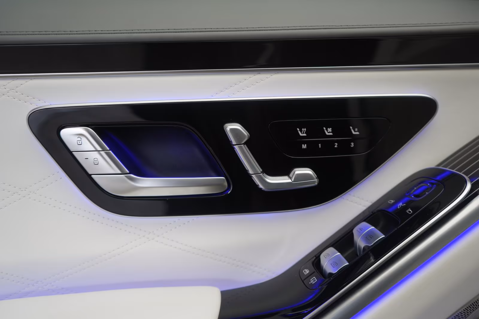 (B-402) Mercedes-Benz S 680 Maybach L 4Matic Distr/Pano/Chauffer/ - Image 25