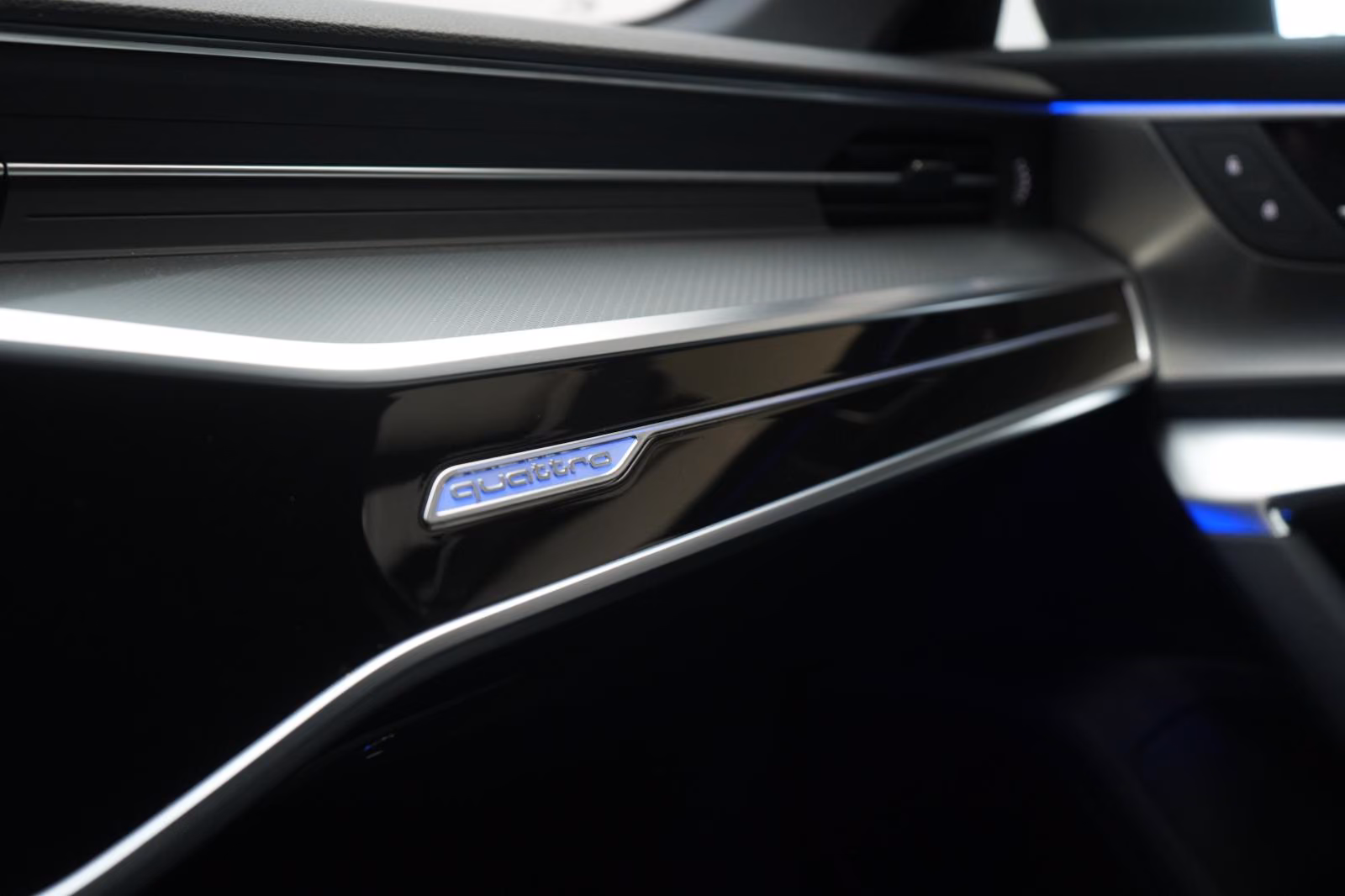 (B-747) Audi A6 Avant 40 TDI quattro S line Kamera/Alcantara - Image 17