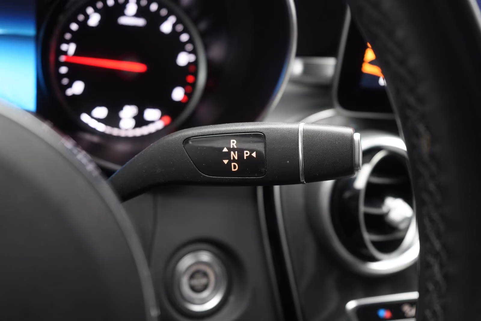 (B-717) Mercedes-Benz GLC 300 d 4Matic 9G-Tronic AMG Temp/Kamera - Image 13