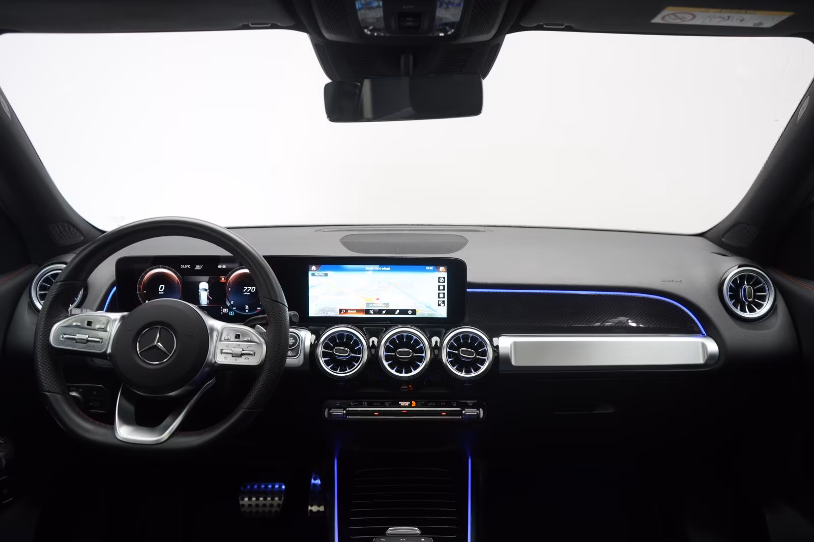 (B-578) Mercedes-Benz GLB 220 d 4Matic 8G-DCT AMG Distronic/Kamera - Image 17