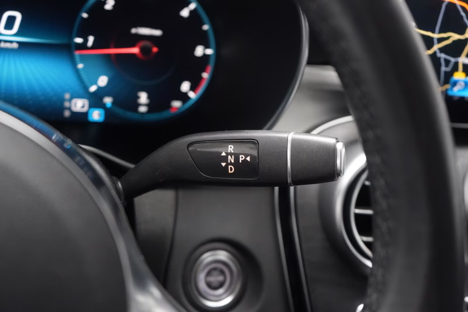 (B-272) Mercedes-Benz GLC 300 d 4Matic 9G-Tronic AMG Temp/Kamera/ - Image 17