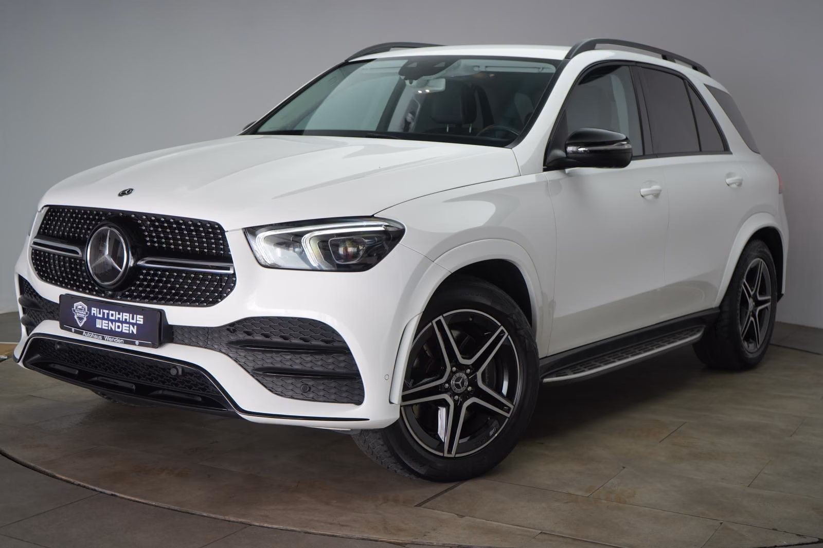 (B-410) Mercedes-Benz GLE 350 d 4Matic 9G-T AMG Line - Image 3