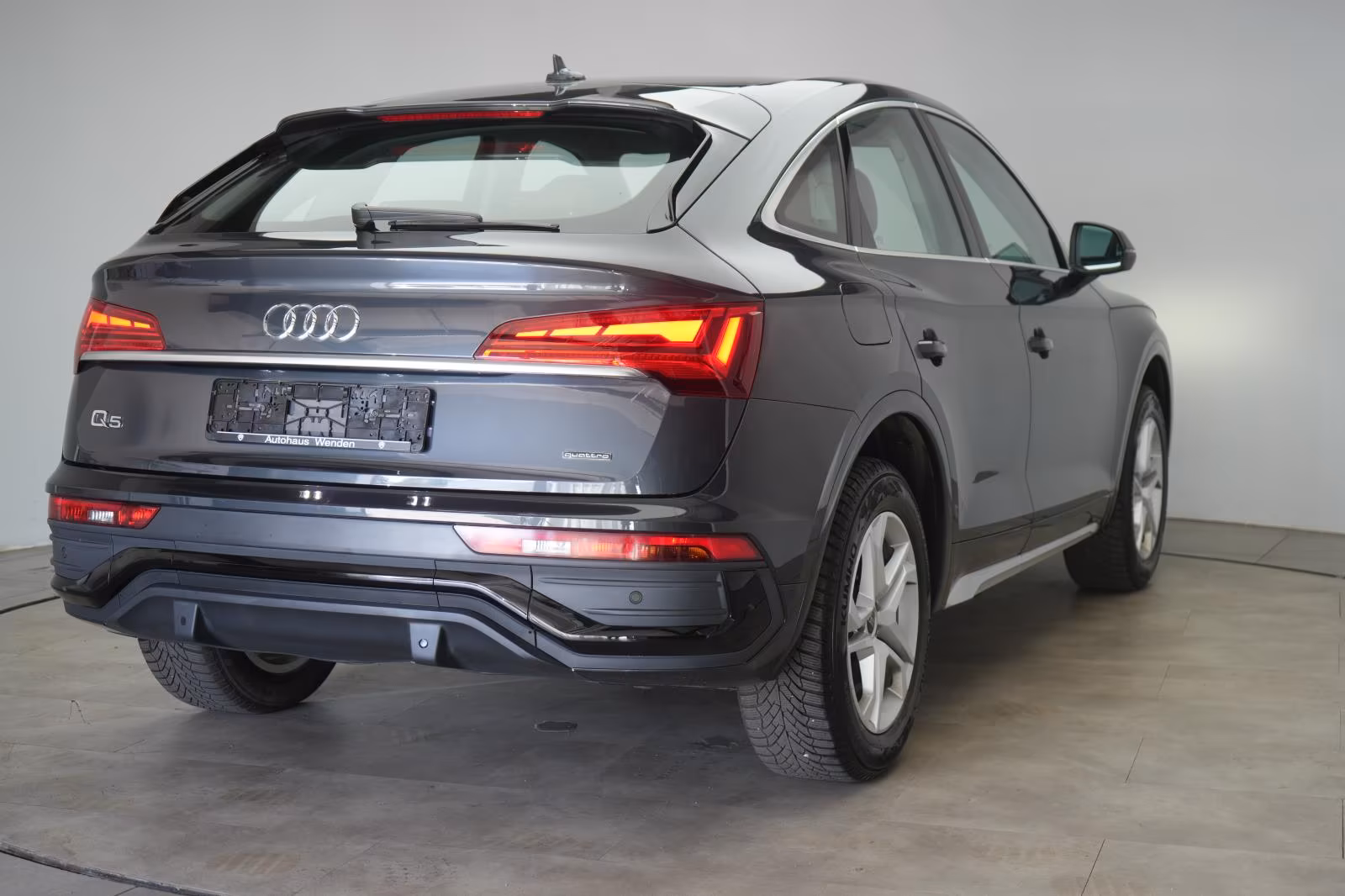 (B-022) Audi Q5(Hybrid) 50 TFSIe Sportback quattro S tronic advanced - Image 5