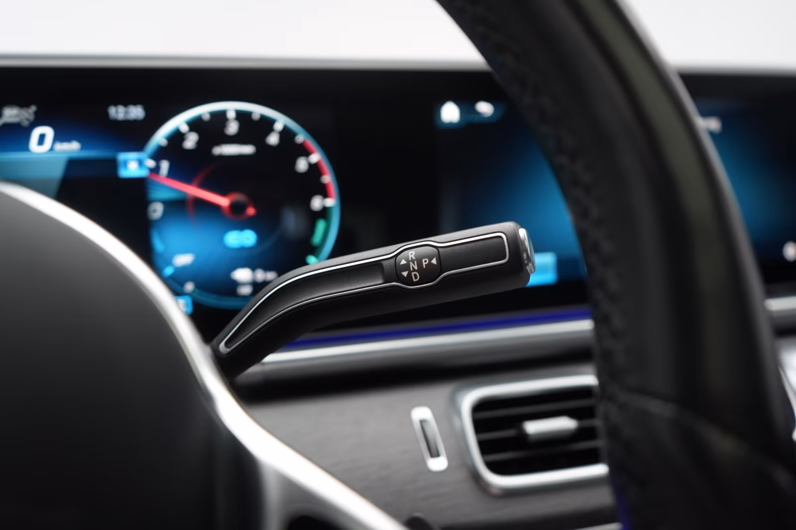 (B-696) Mercedes-Benz(Hybrid) GLE 350 de 4Matic 9G-Tronic AMG Leder/Distroni - Image 18