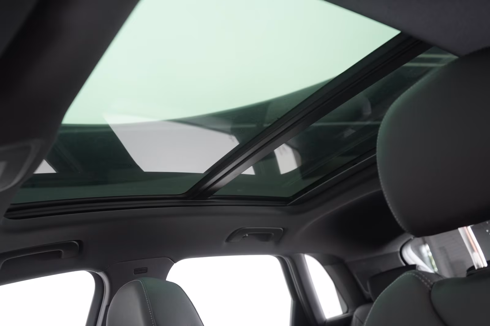 (B-291) Audi Q3 35 TDI S tronic S line Temp/Virtual/Pano/Lane - Image 12