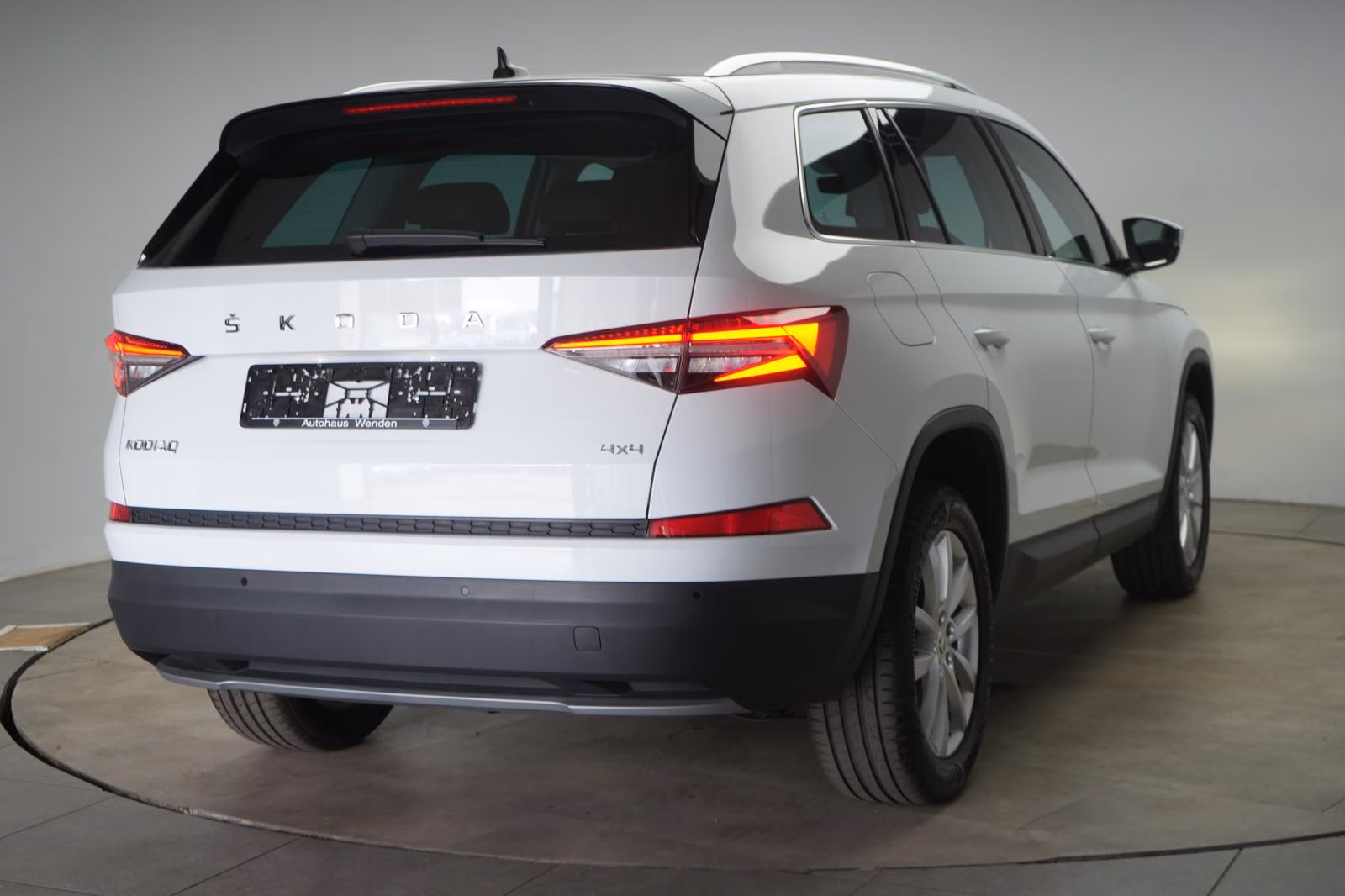 (B-451) Skoda Kodiaq 2.0 TDI 4x4 DSG Style Navi/Temp/Virtual/ - Image 5