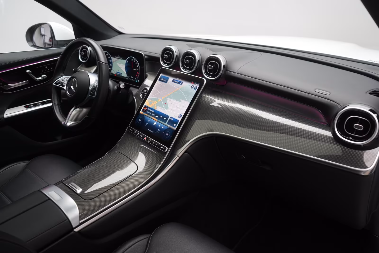 (B-189) Mercedes-Benz(Hybrid) GLC 300 de 4Matic 9G-Tronic Avantgarde Advanc - Image 10