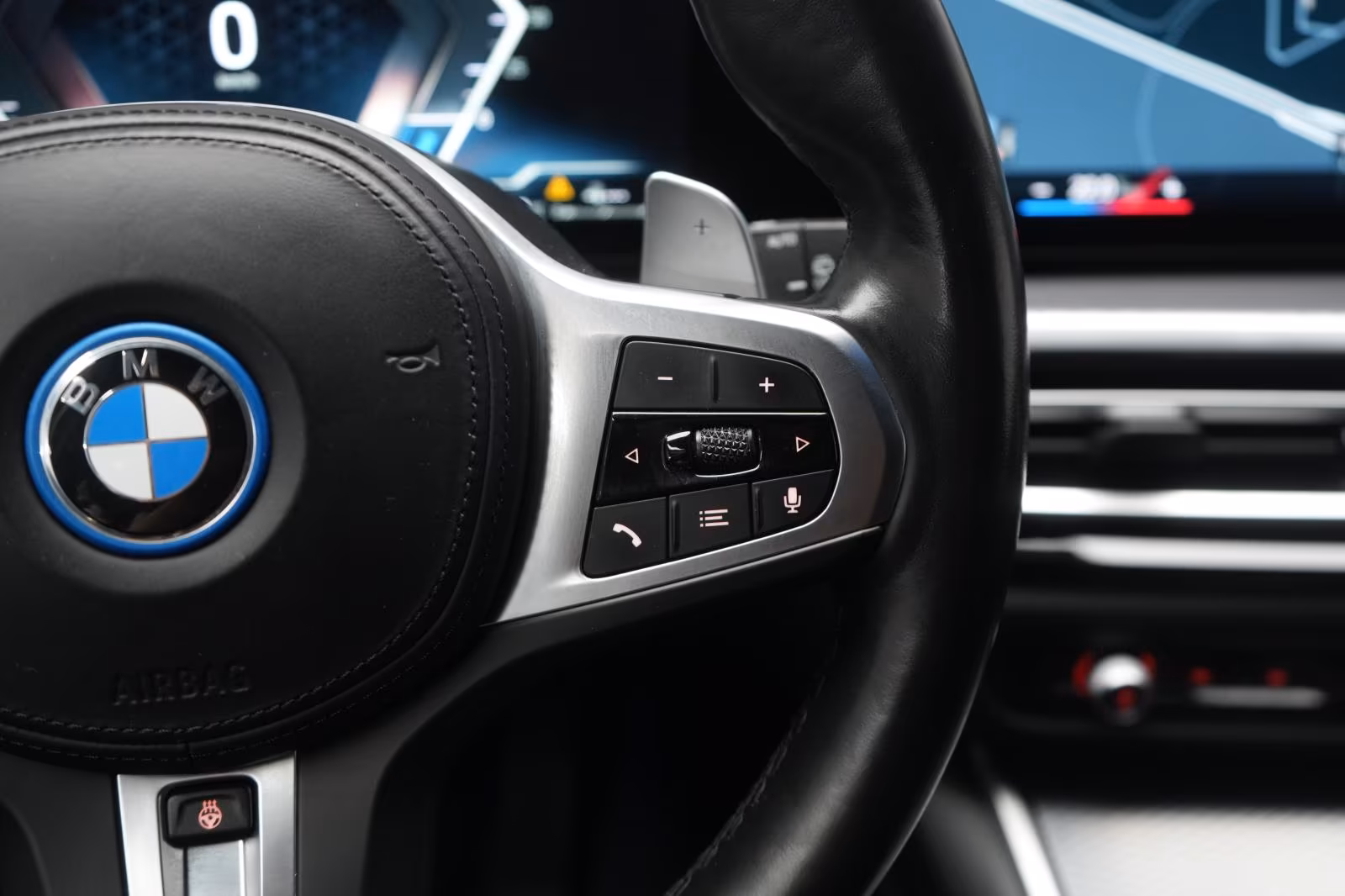 (B-472) BMW(Hybrid) 330 e Touring M Sport ACC/Kamera/HUD/Wide/Side - Image 17