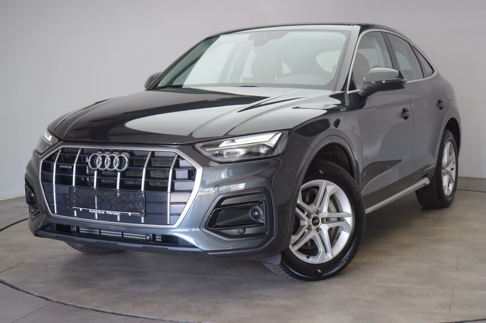 (B-022) Audi Q5(Hybrid) 50 TFSIe Sportback quattro S tronic advanced - Image 3